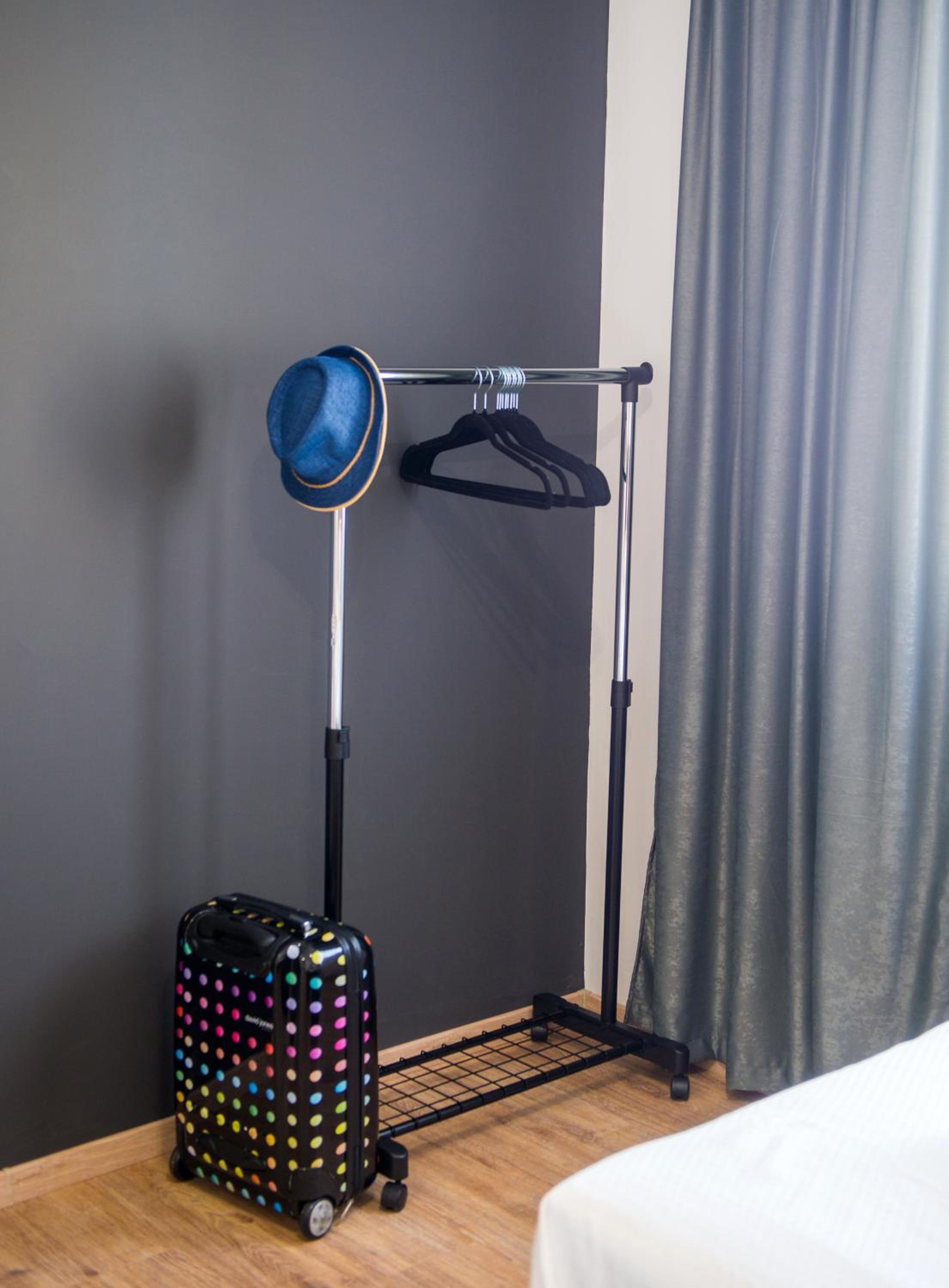 Apollo Apartment