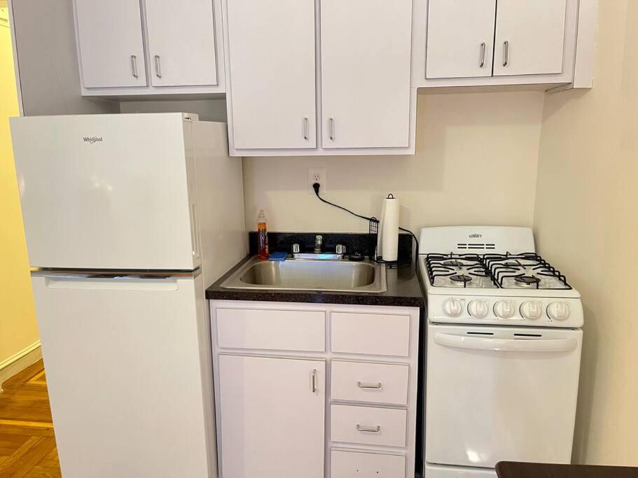 Single Bed Share Room by Month Manhattan