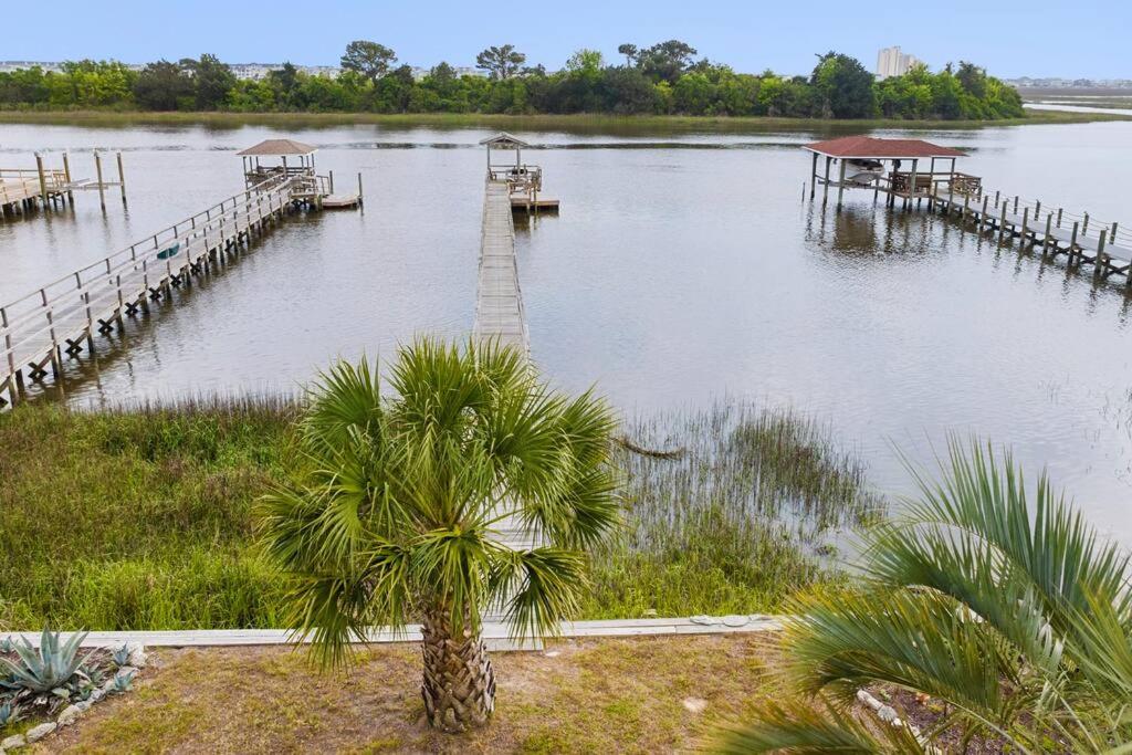 Waterway Escape Full House, Pier and Dock in Ocean Isle Beach, NC view 4