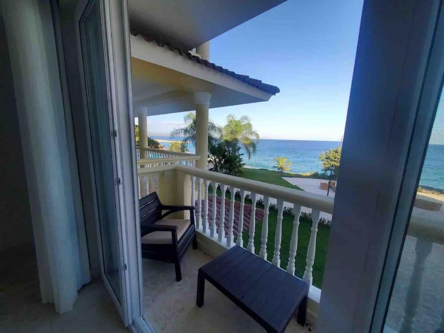Beachfront Luxury Apartment