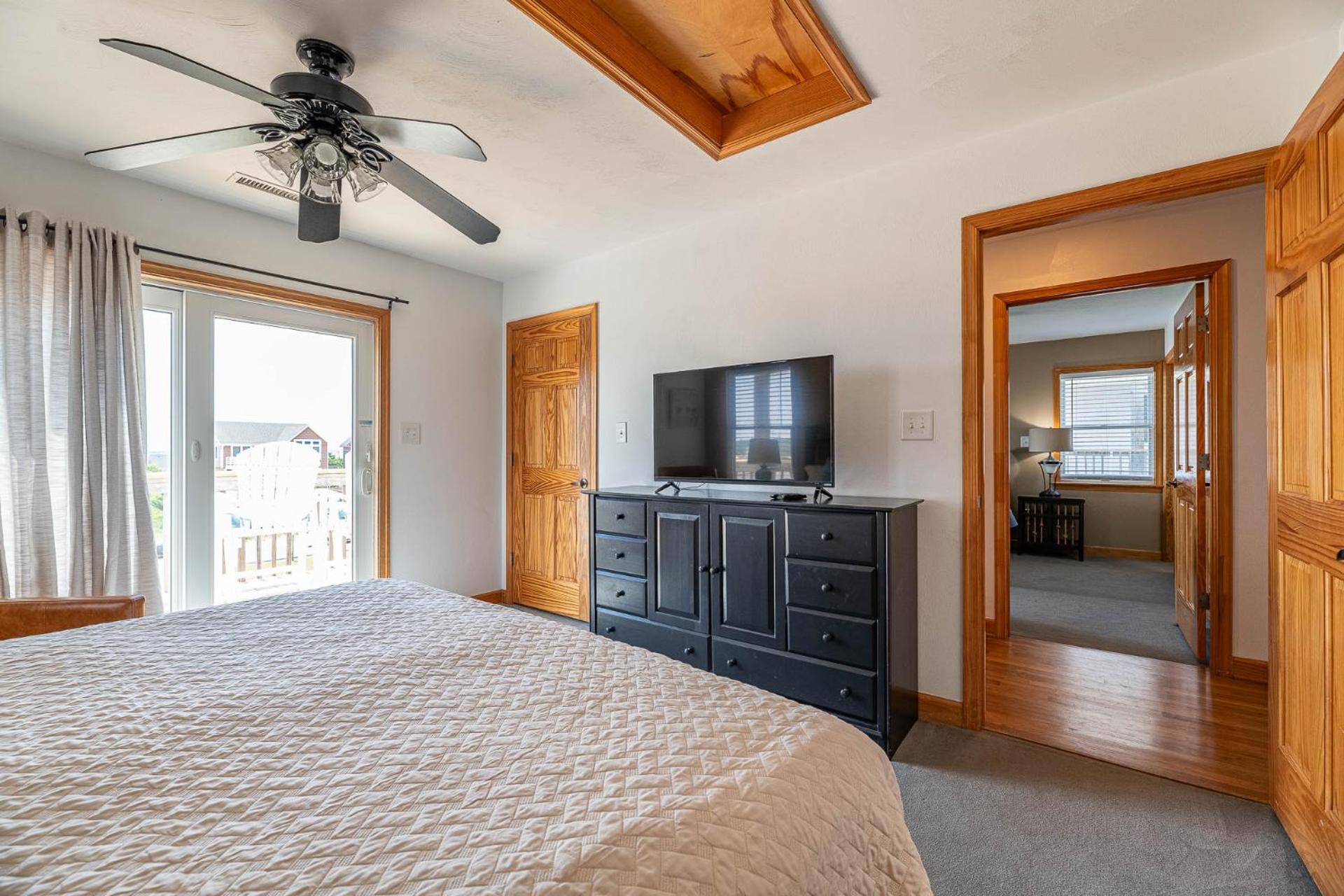 Paradise Found - Nags Head MP 16.5, Oceanfront, Ocean & Sound Views, Pool, Hot Tub, Pets OK