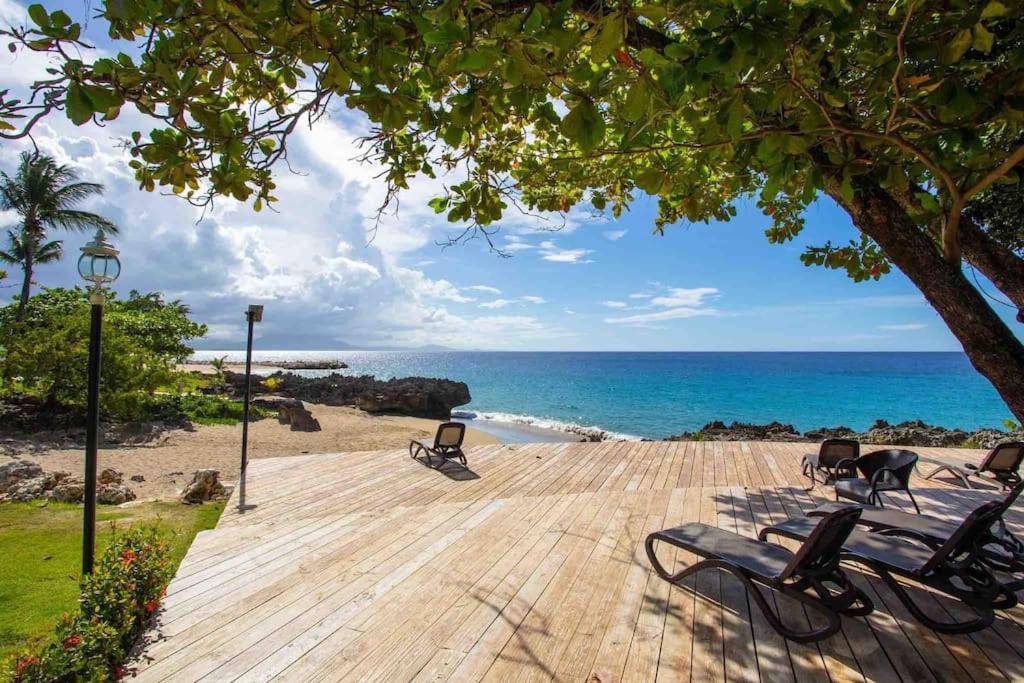 Beachfront Luxury Apartment