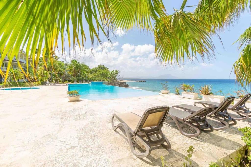 Beachfront Luxury Apartment
