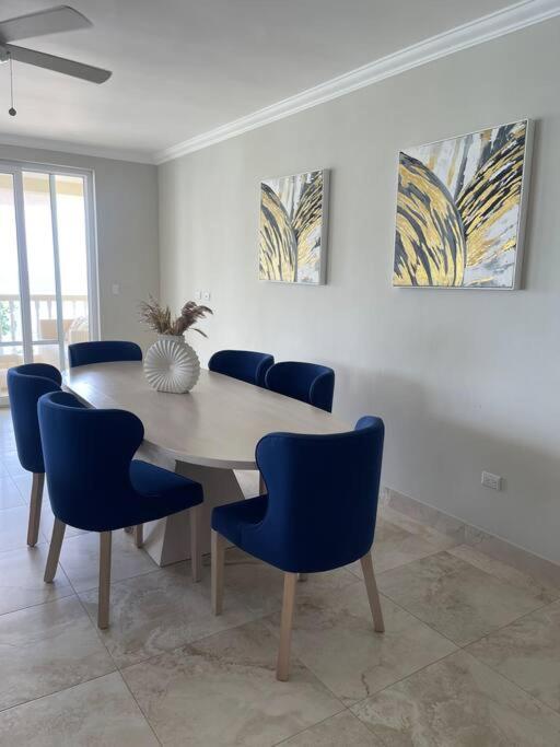 Beachfront Luxury Apartment