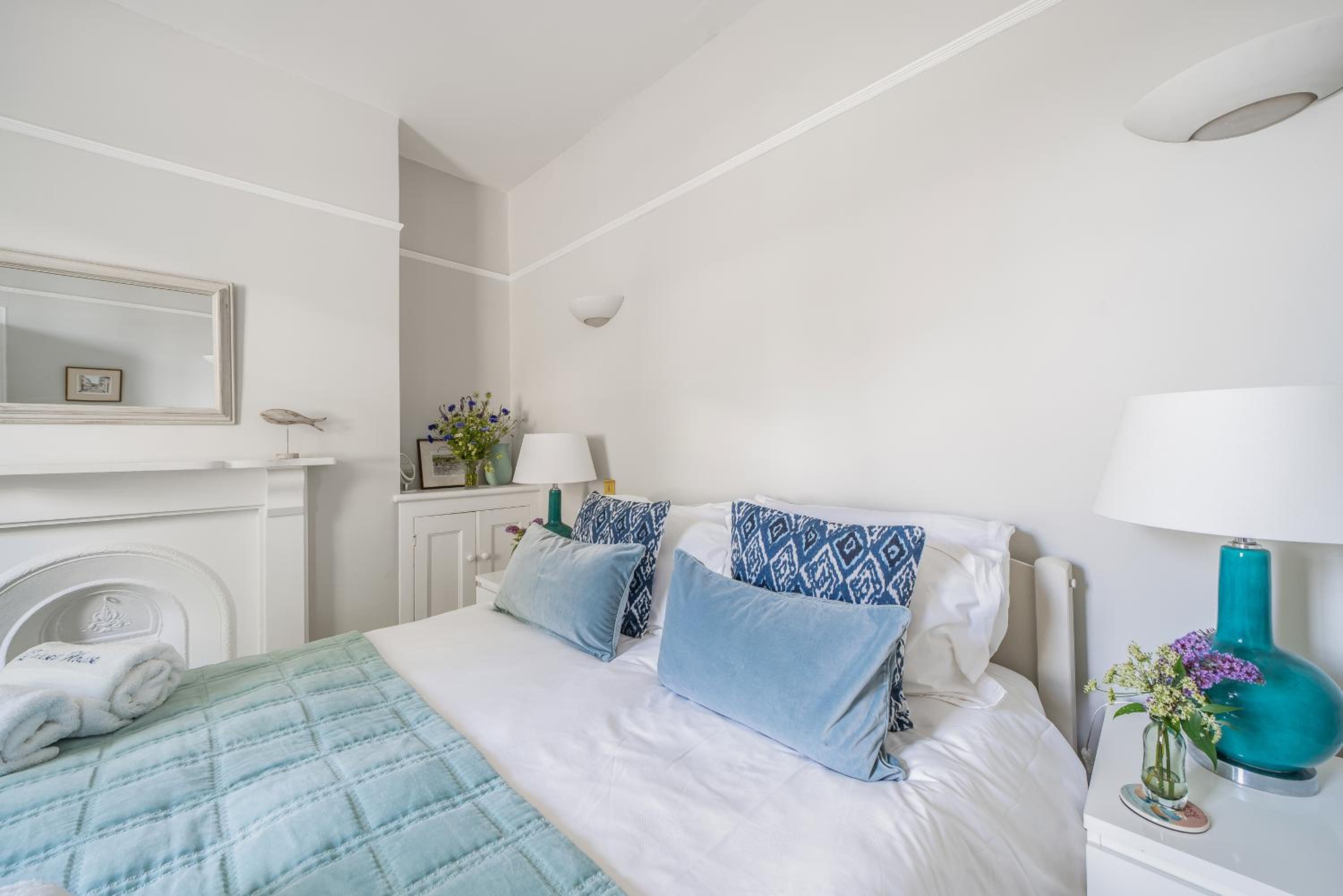 Dorset House, Salcombe, with Free Parking