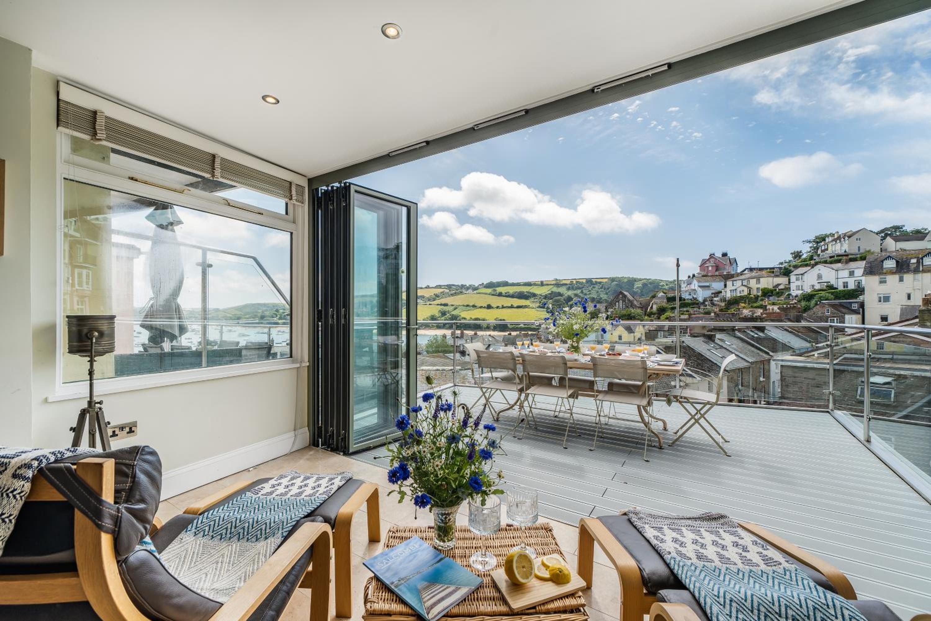 Dorset House, Salcombe, with Free Parking