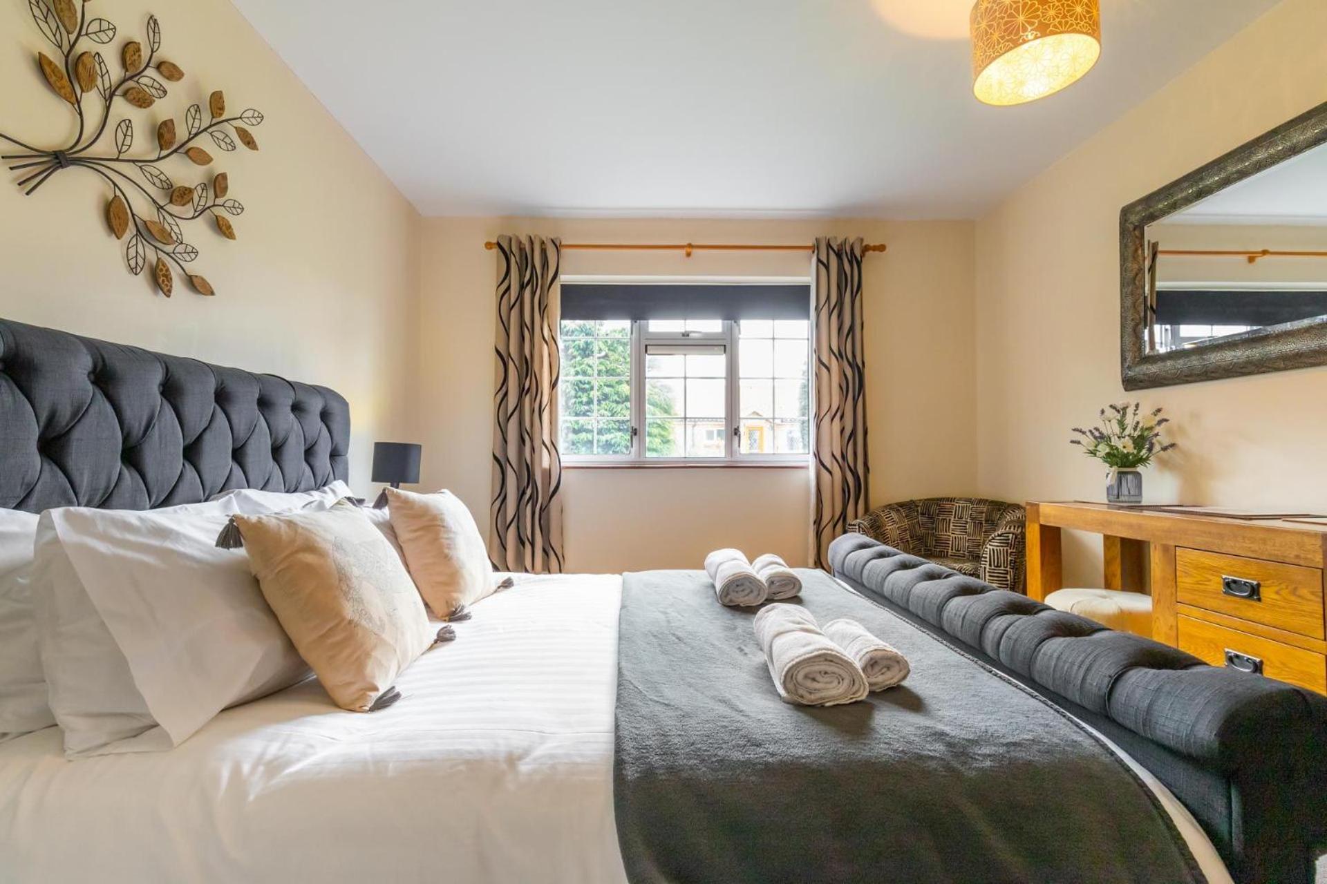 Host & Stay - The Hideaway view 5