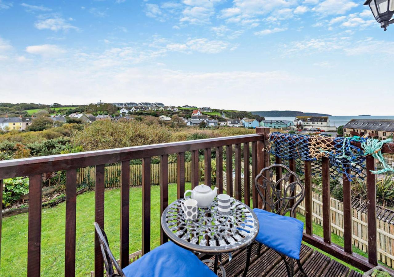 4 Bed in Broad Haven oc-b27955