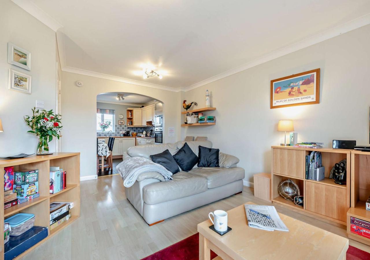 4 Bed in Broad Haven oc-b27955
