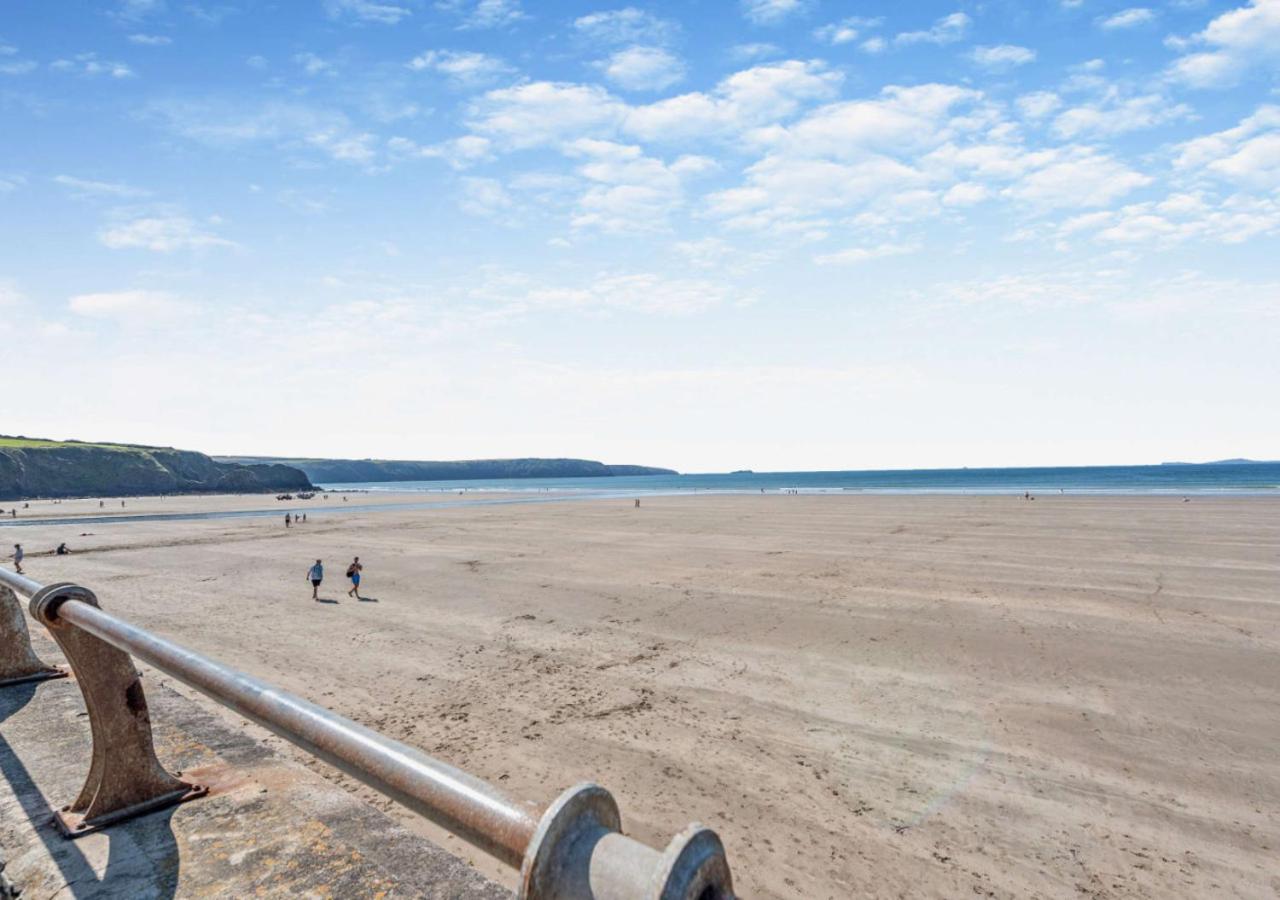 4 Bed in Broad Haven oc-b27955