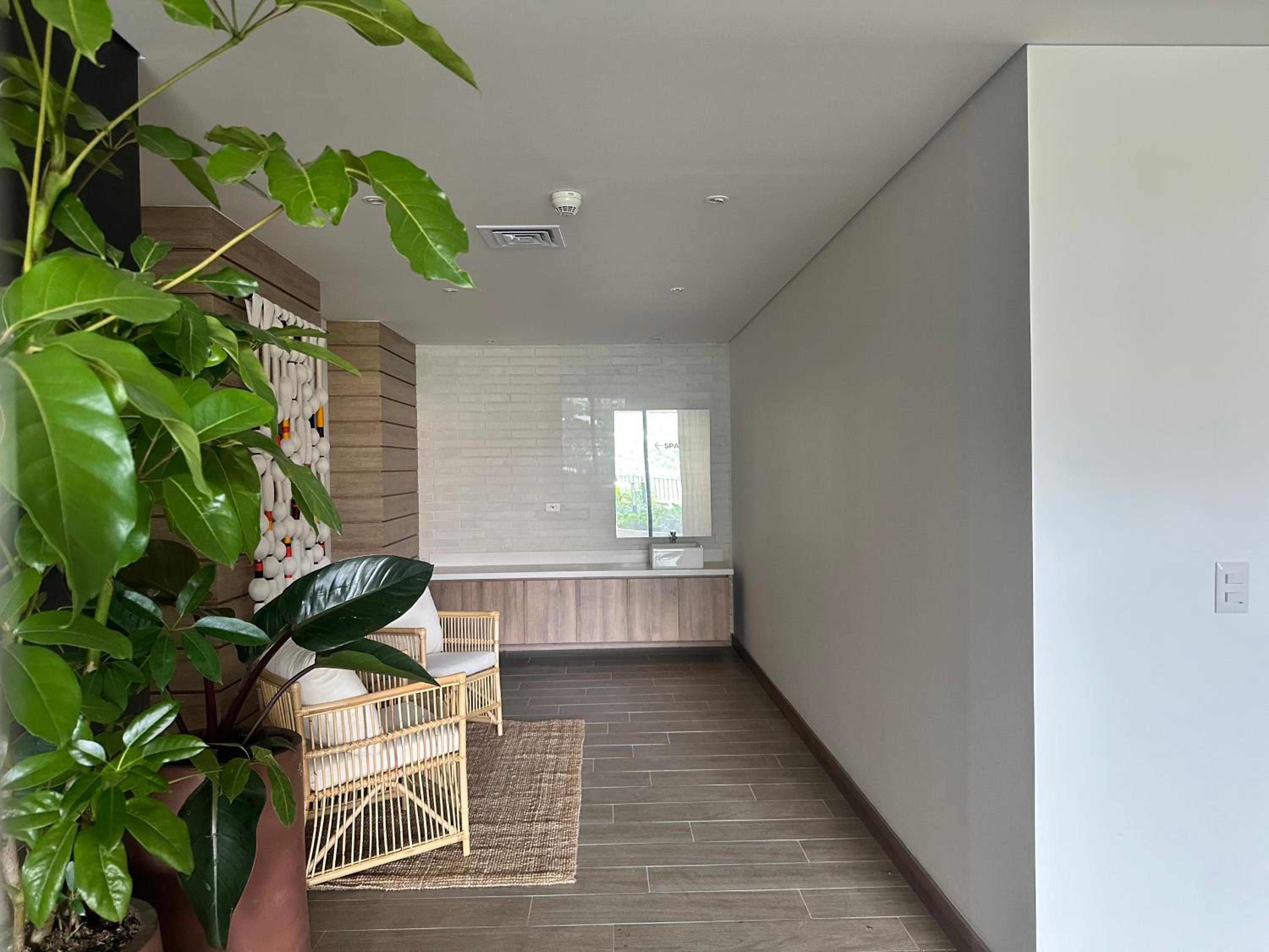 Brand new loft 1BR Balcony