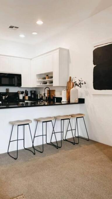The Dylan - Chic 1BR in Old Town La Quinta view 4