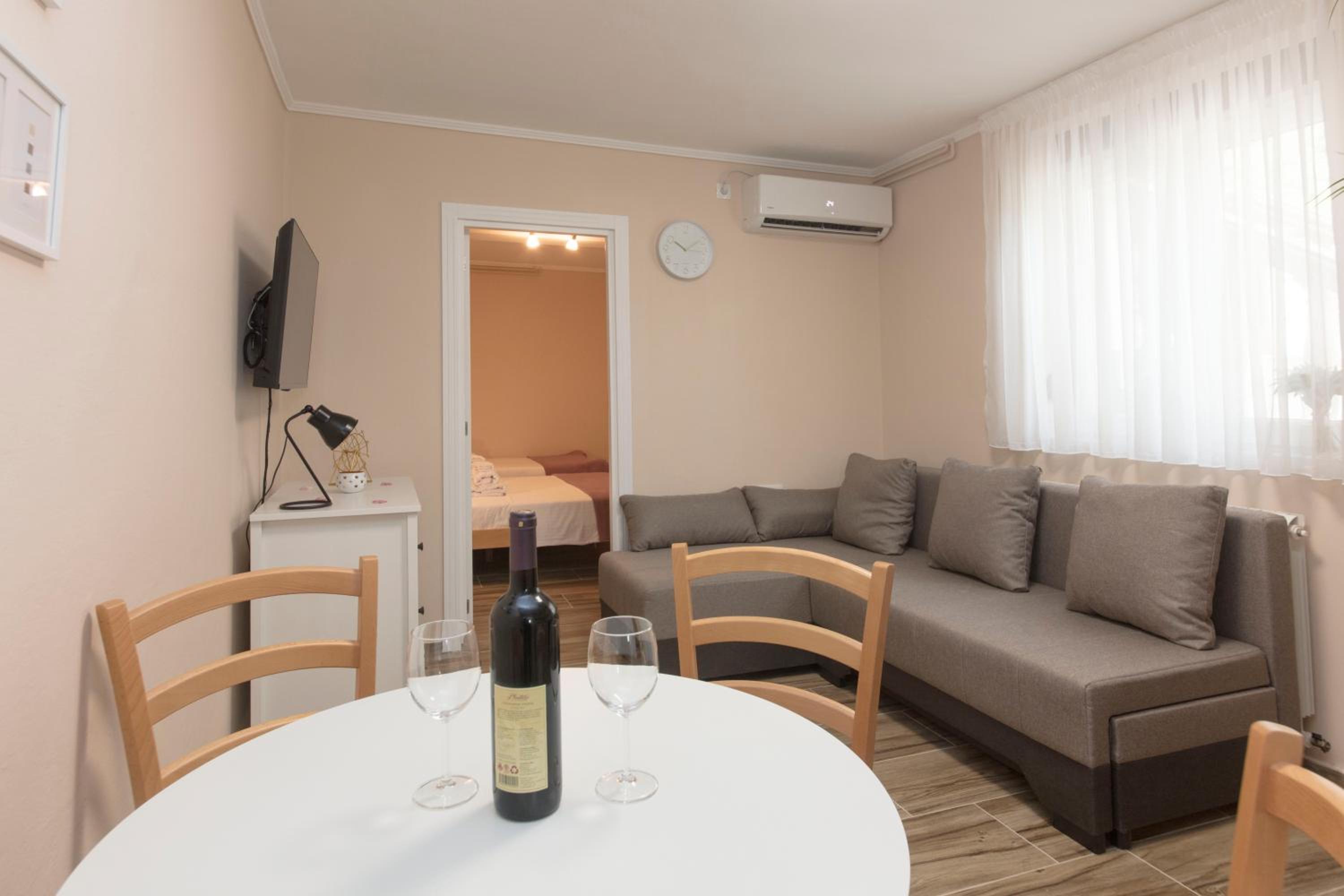 Apartment Olive Risan
