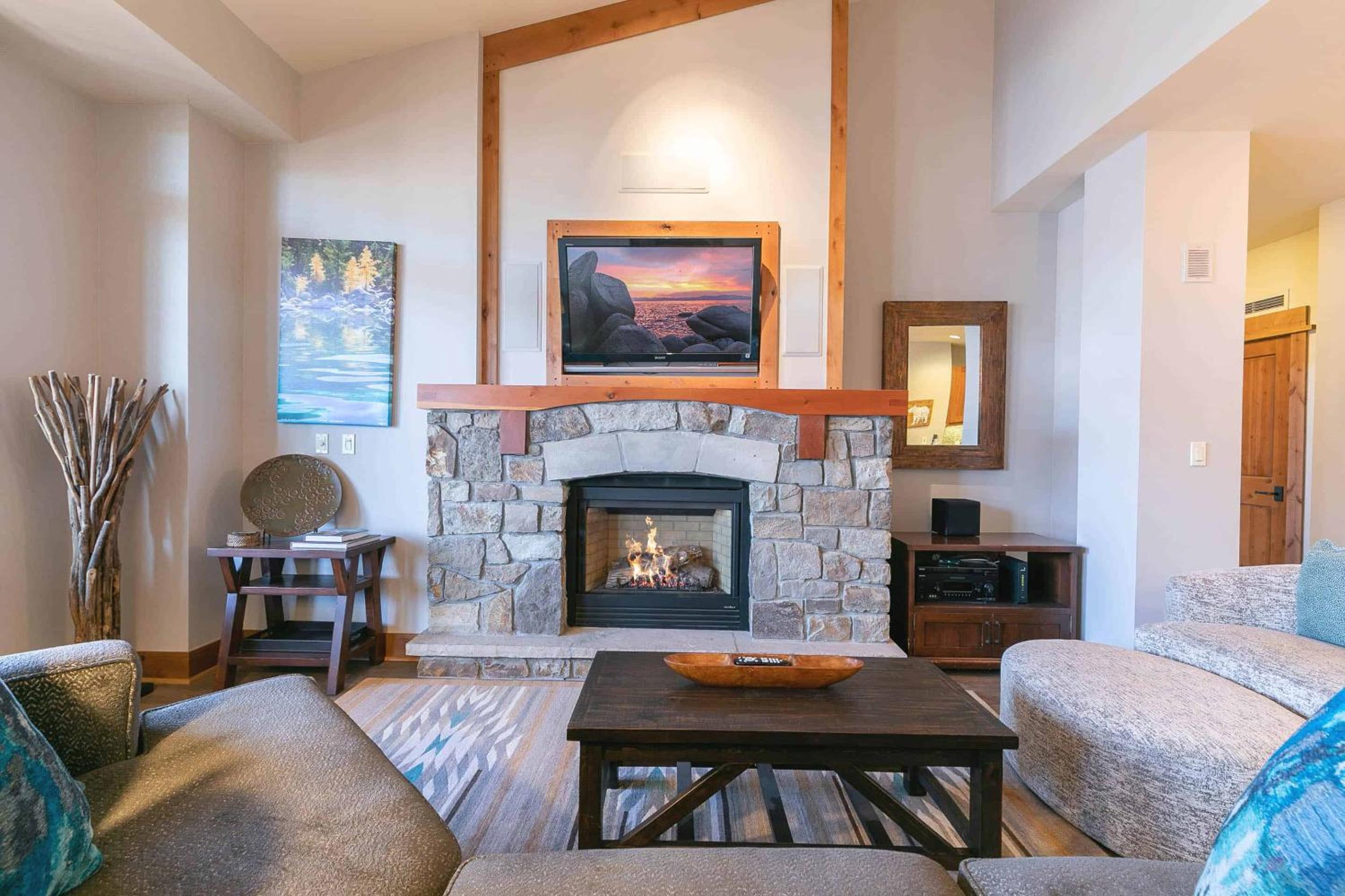 Lake Tahoe Vacations - Big Horn Lodge 501 by East West Hospitality - Property Image 10