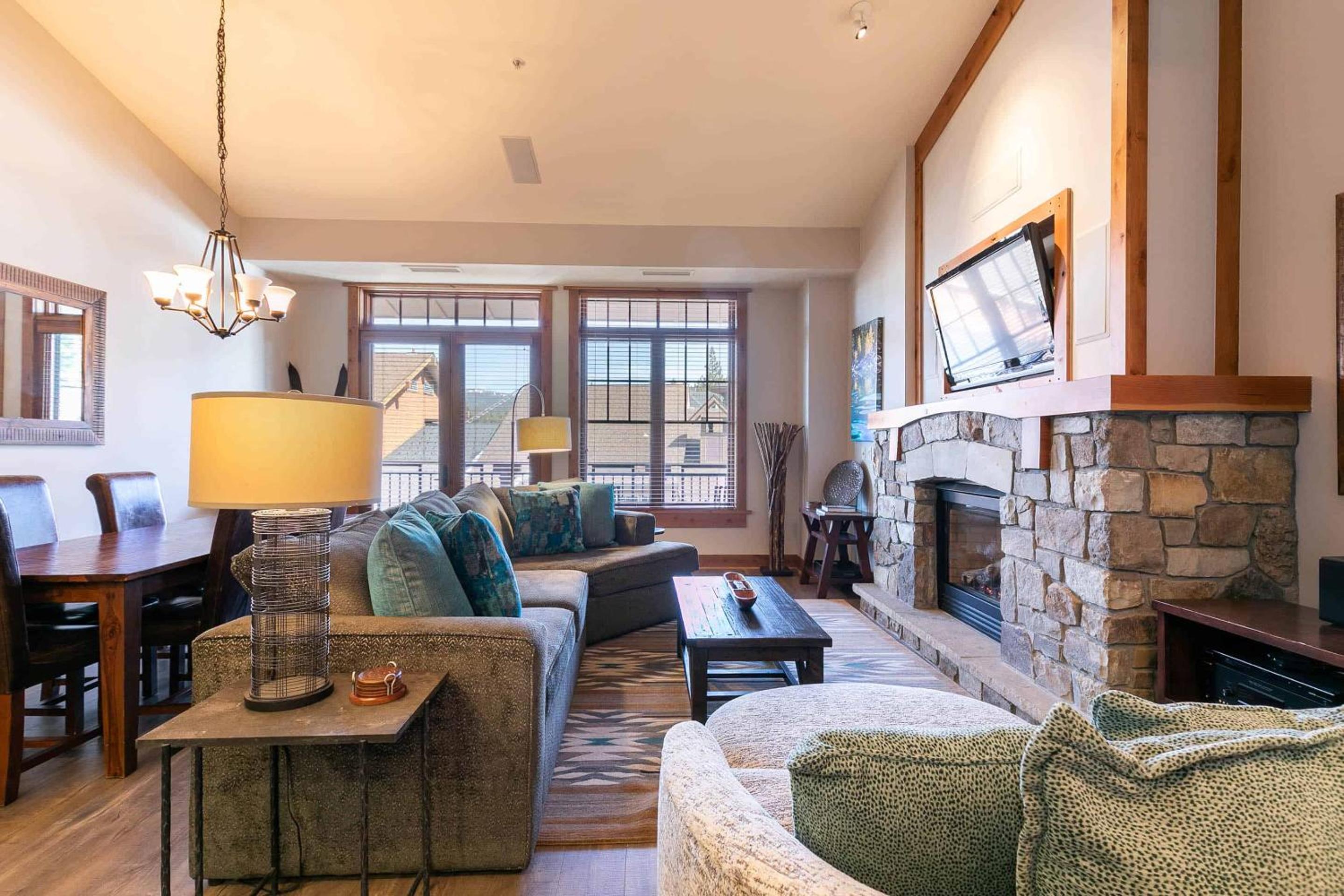 Lake Tahoe Vacations - Big Horn Lodge 501 by East West Hospitality - Property Image 1