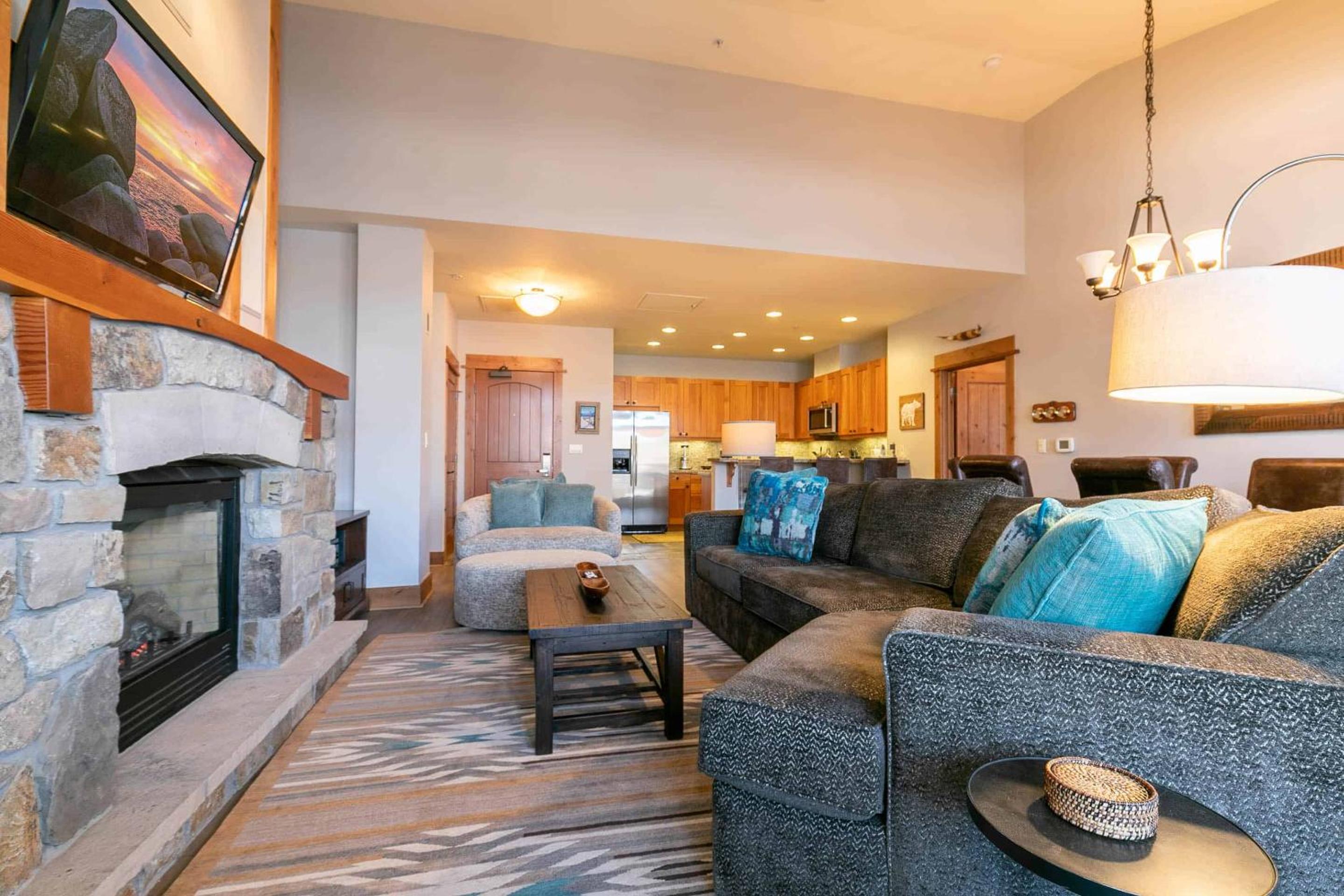 Lake Tahoe Vacations - Big Horn Lodge 501 by East West Hospitality - Property Image 18