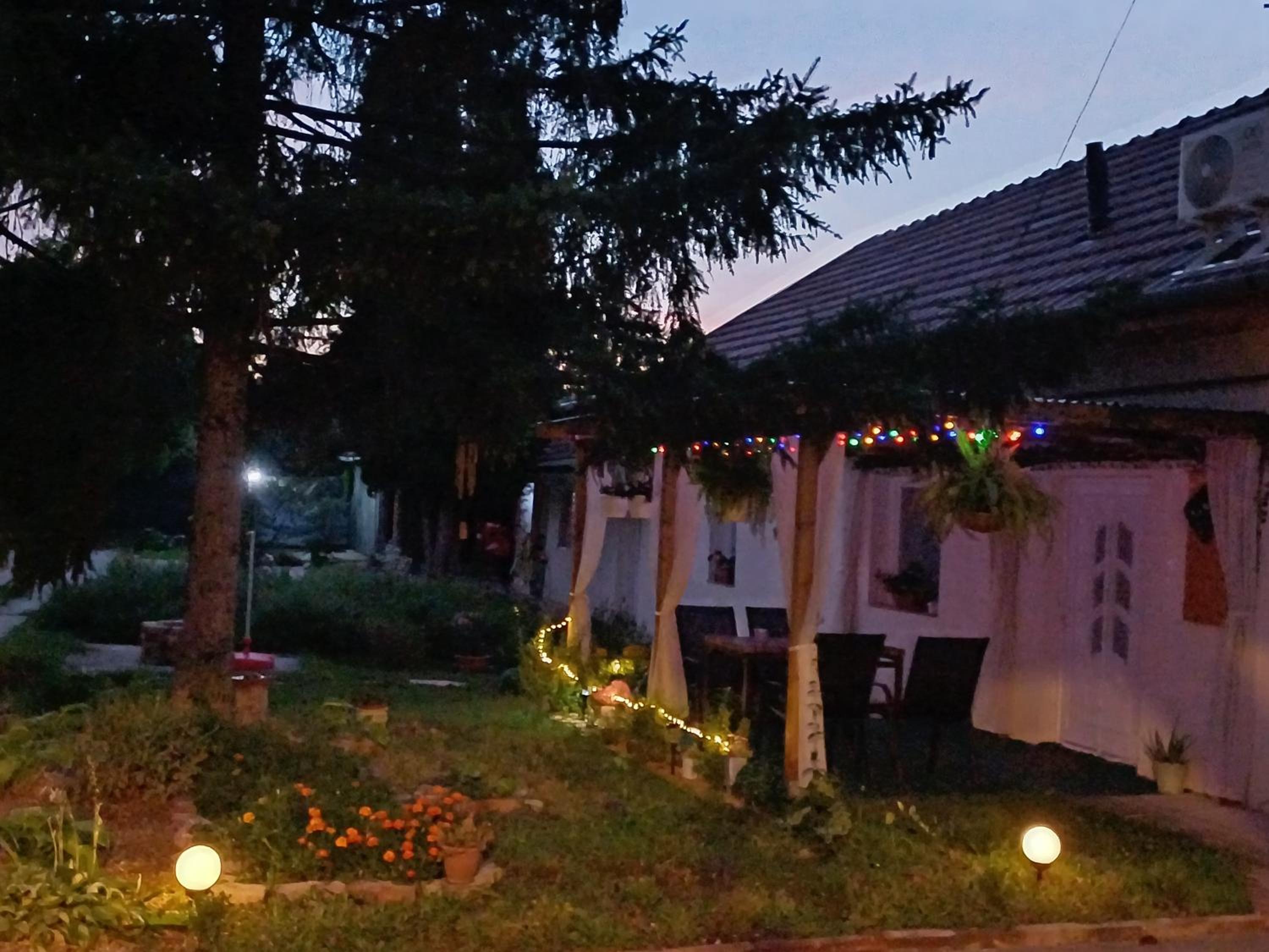 Százszorszép Vendégház