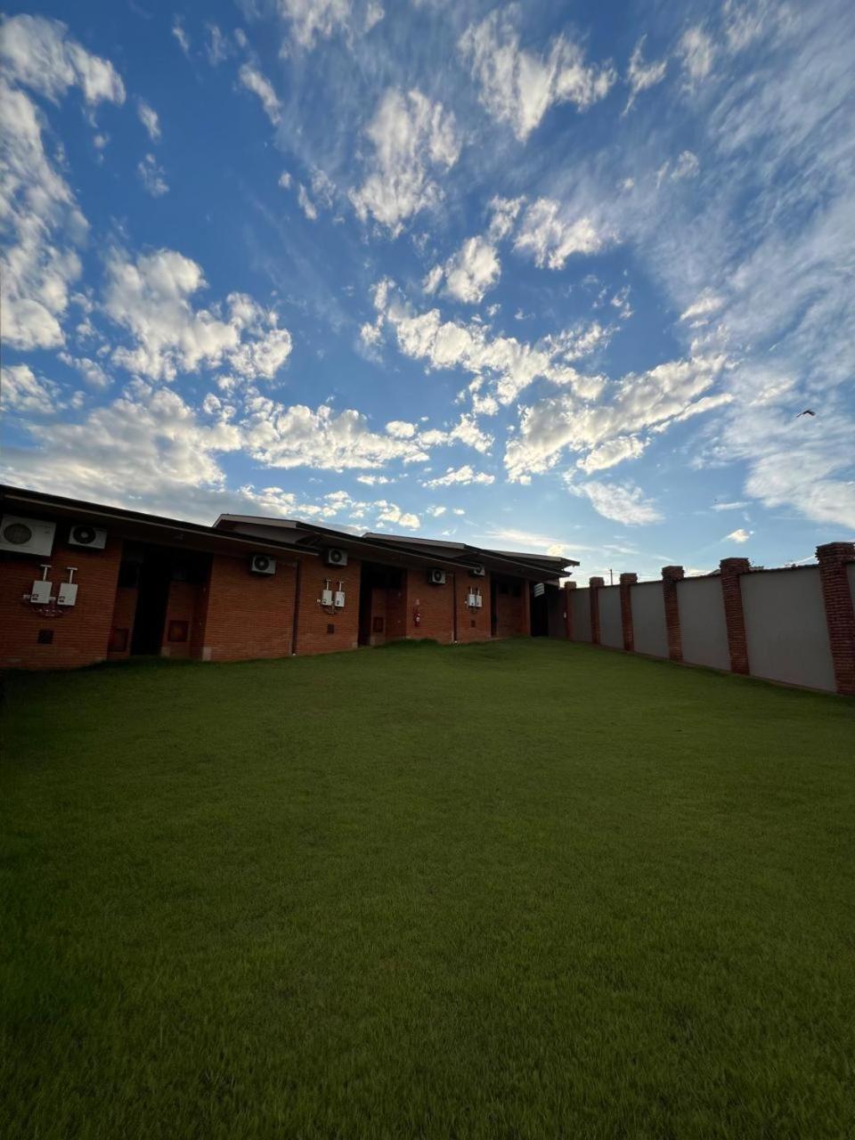 Status Motel Ourinhos