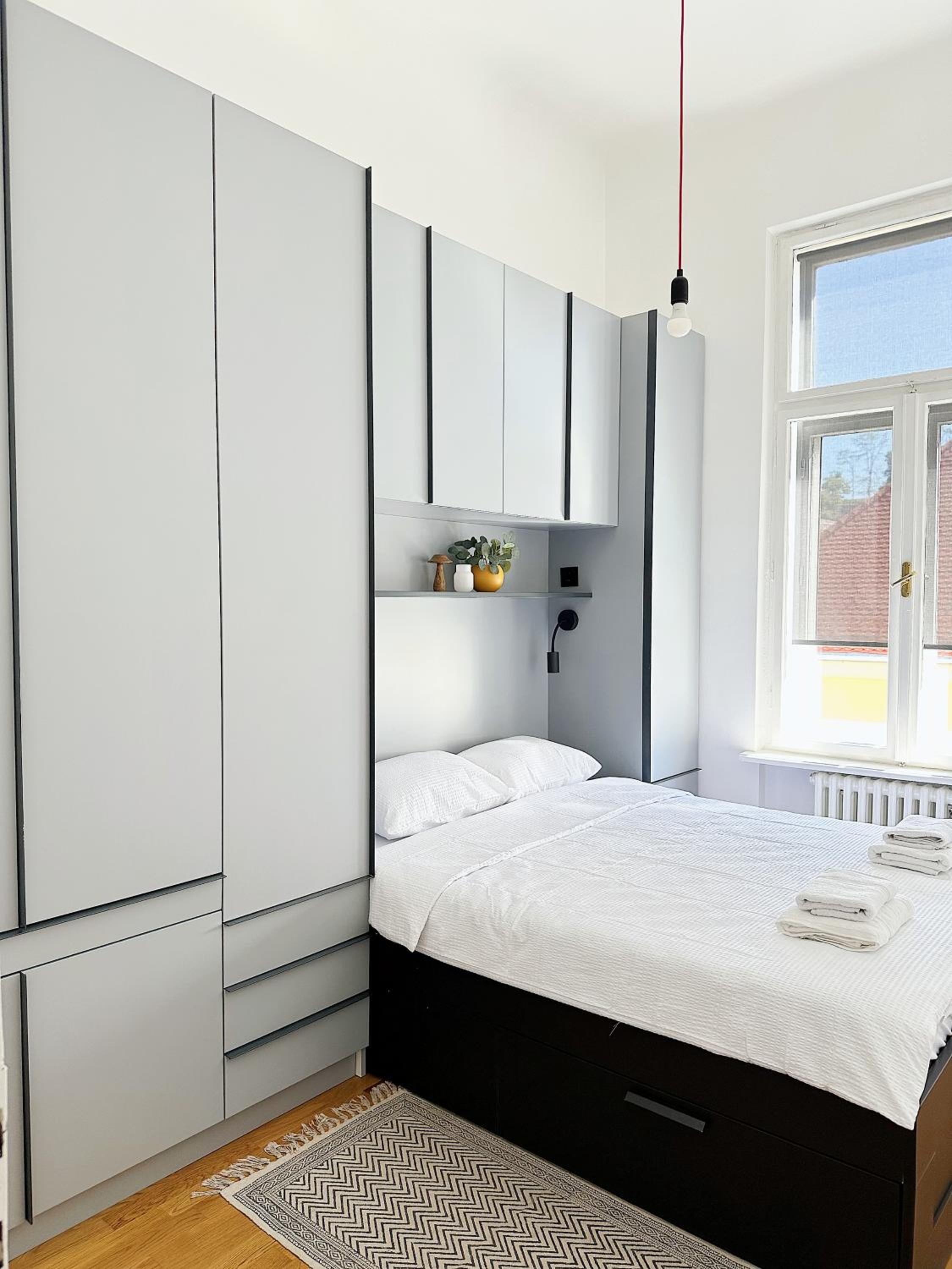 Unique Family Home by Fortress - Cozy & Spacious - Free Parking view 5
