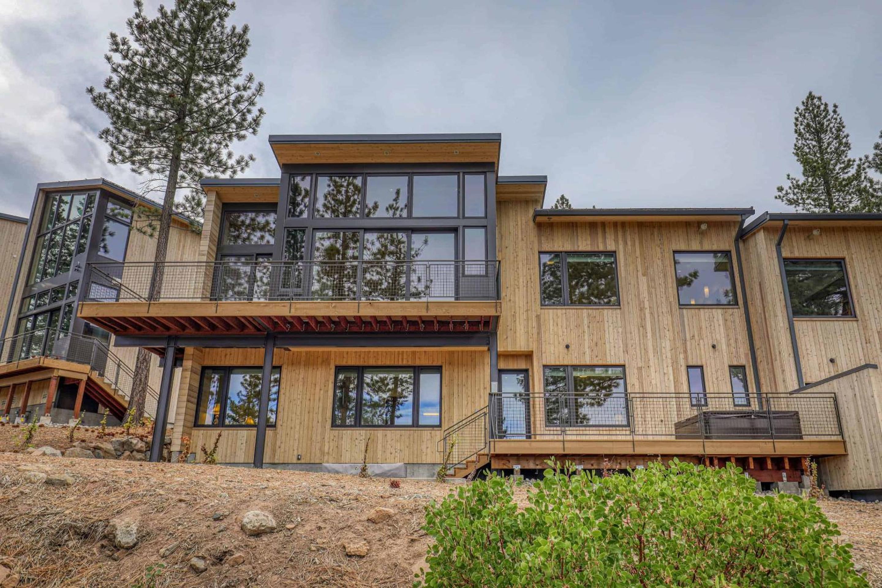 Boulders 15136 by East West Hospitality view 2