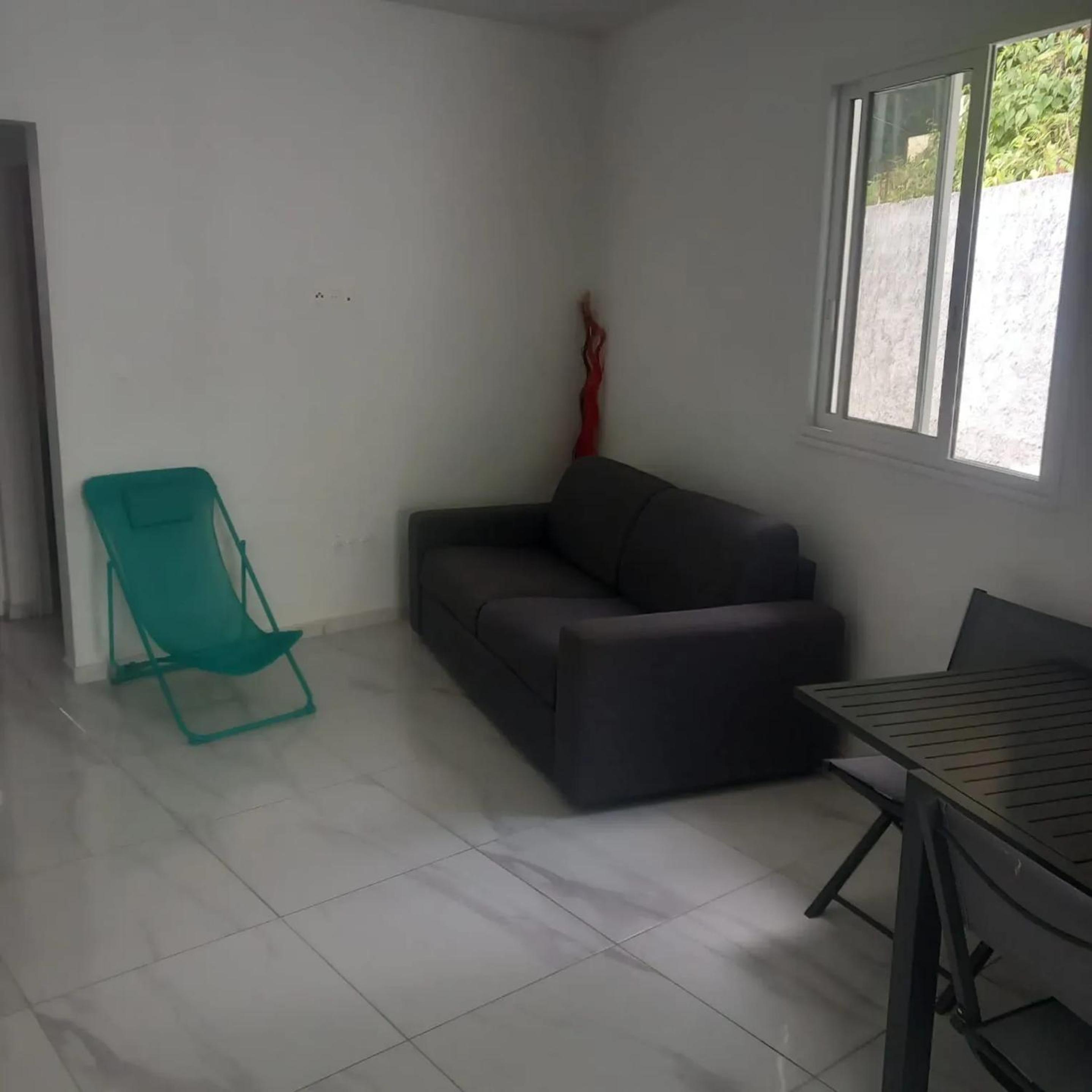 Appartement charmant avec piscine privée à Sainte-Marie, 40 m² view 3