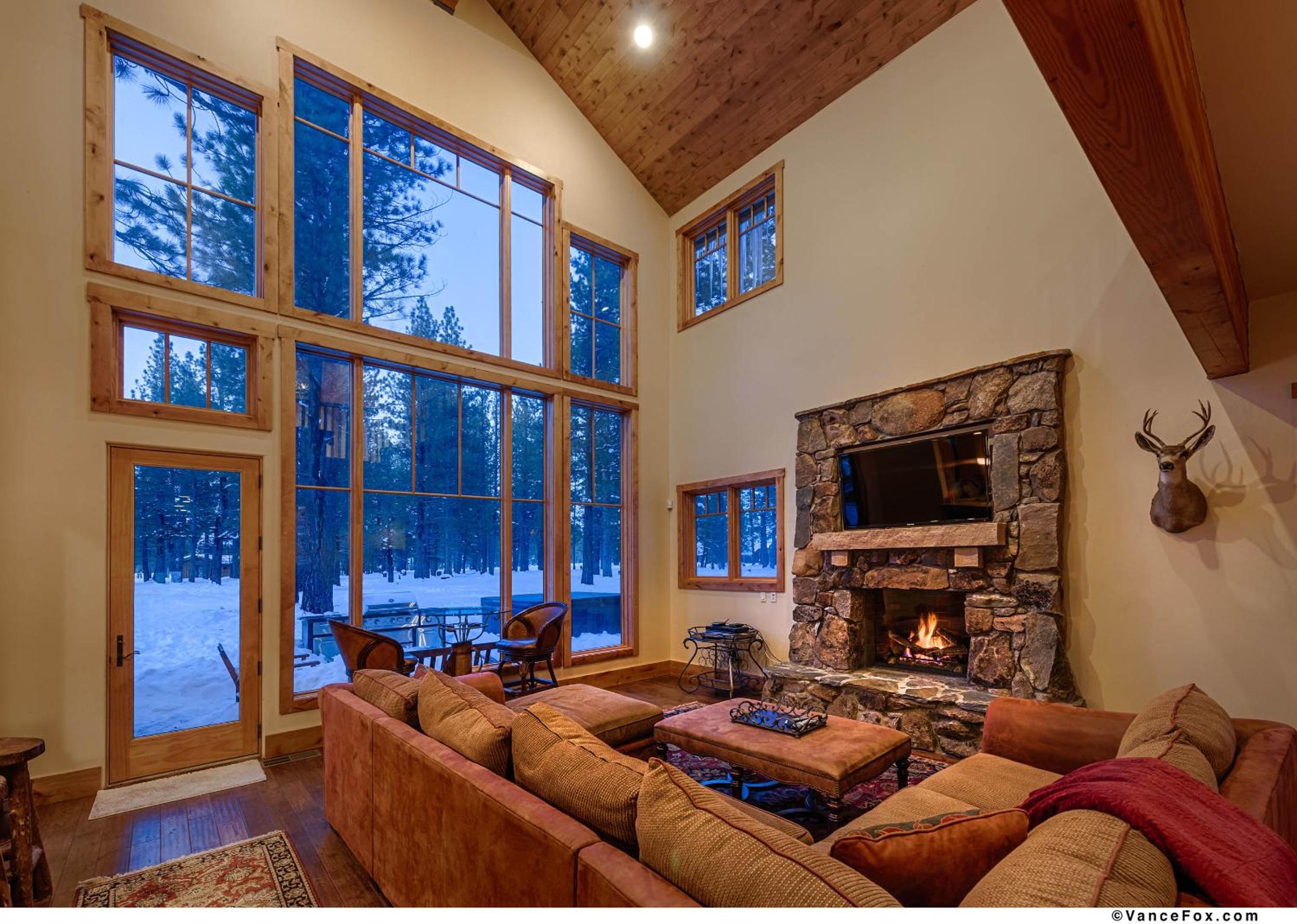 Caleb Drive 12802 by East West Hospitality view 3