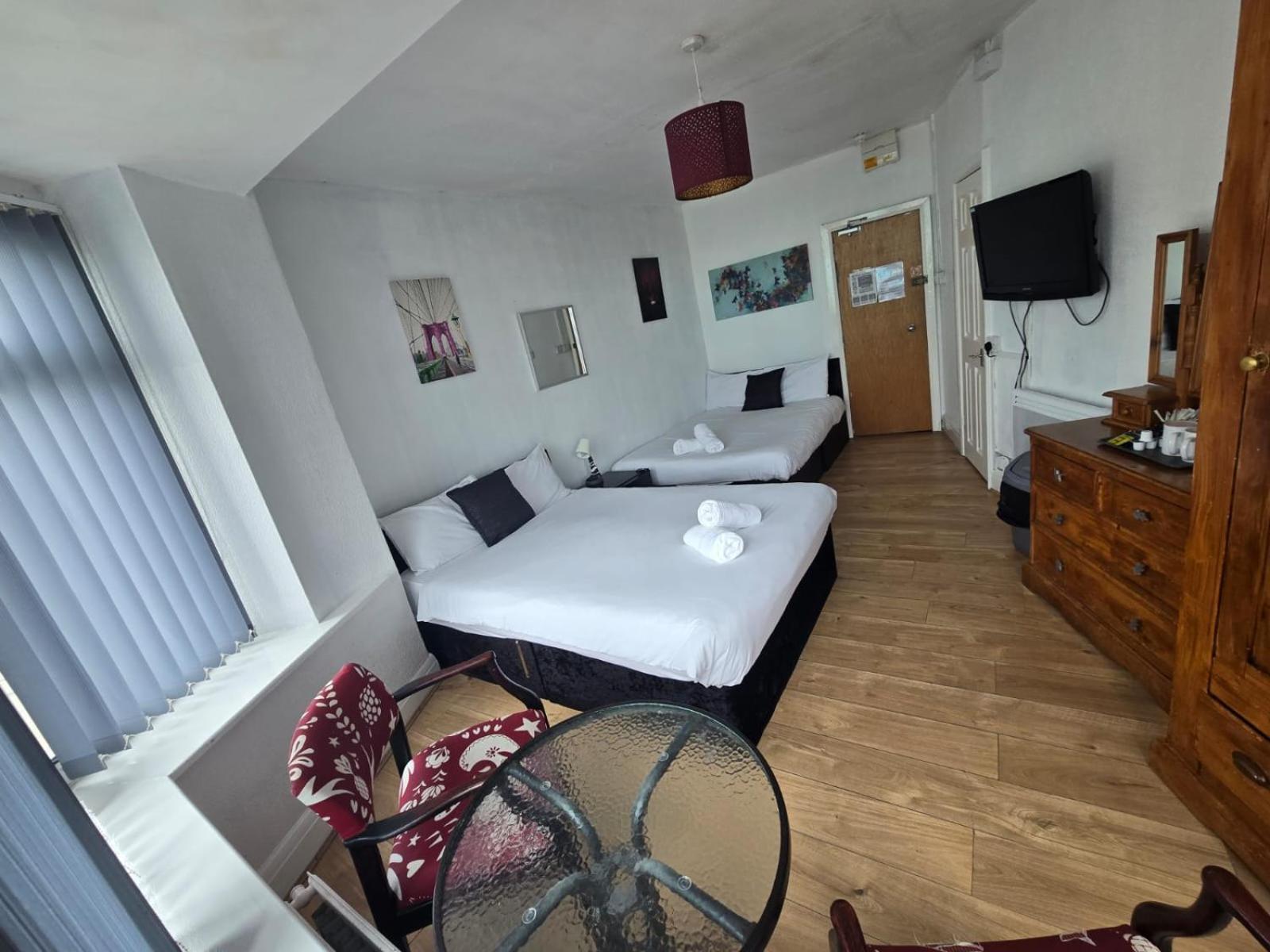 Henson hotel