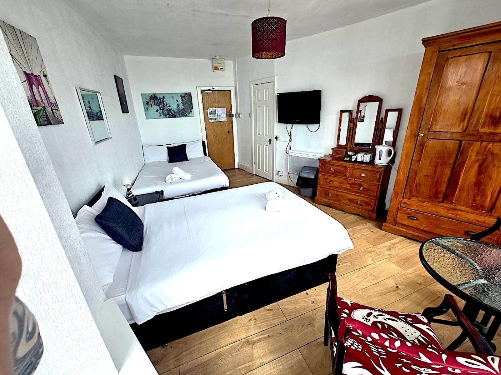Henson hotel