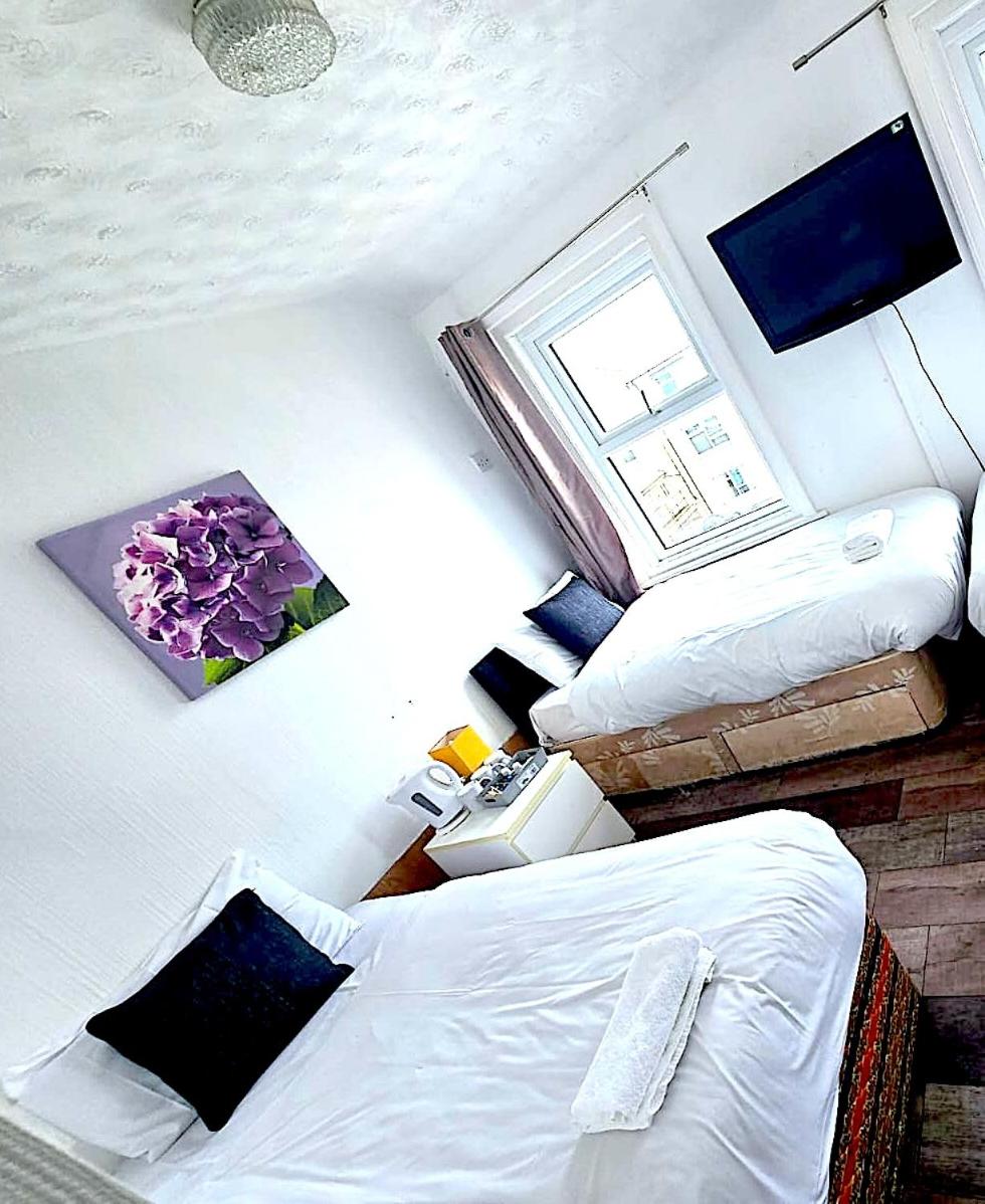 Henson hotel