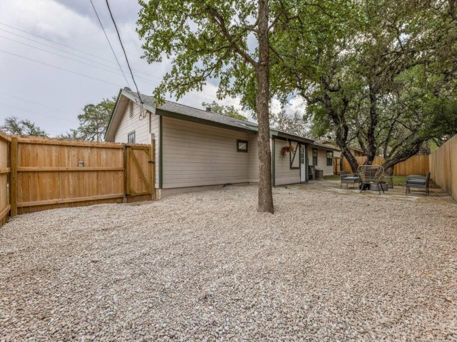 7 Bed Wine Country Home Mins from Shops and Restaurants