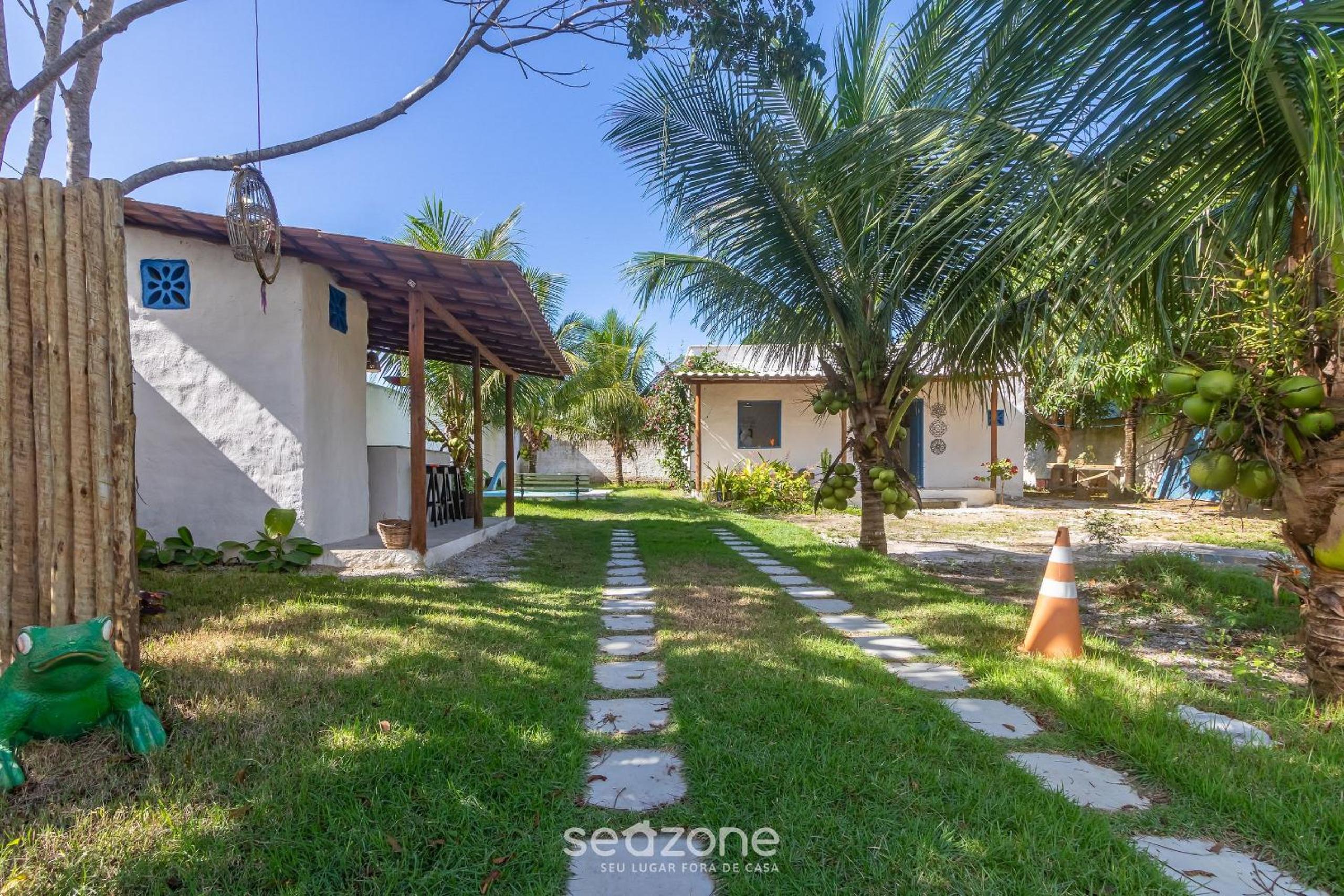 Casa privativa perto da praia Taperapuan - RSB131