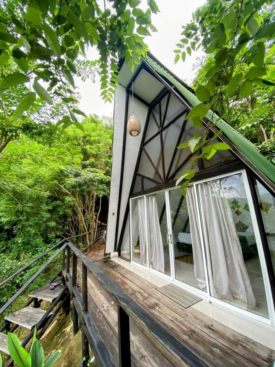 Lodge Cacao