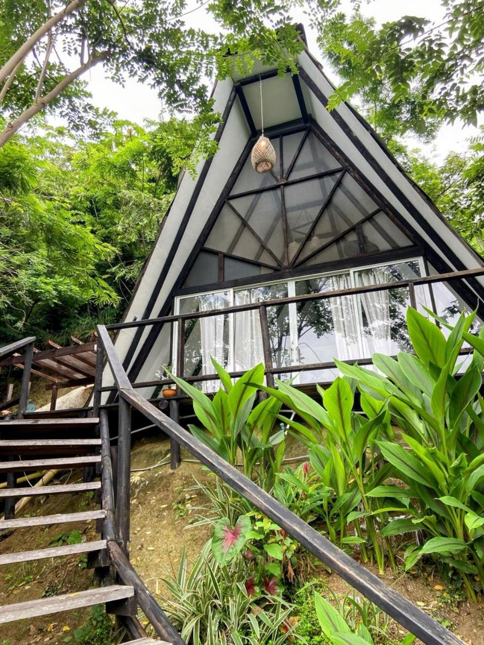 Lodge Cacao