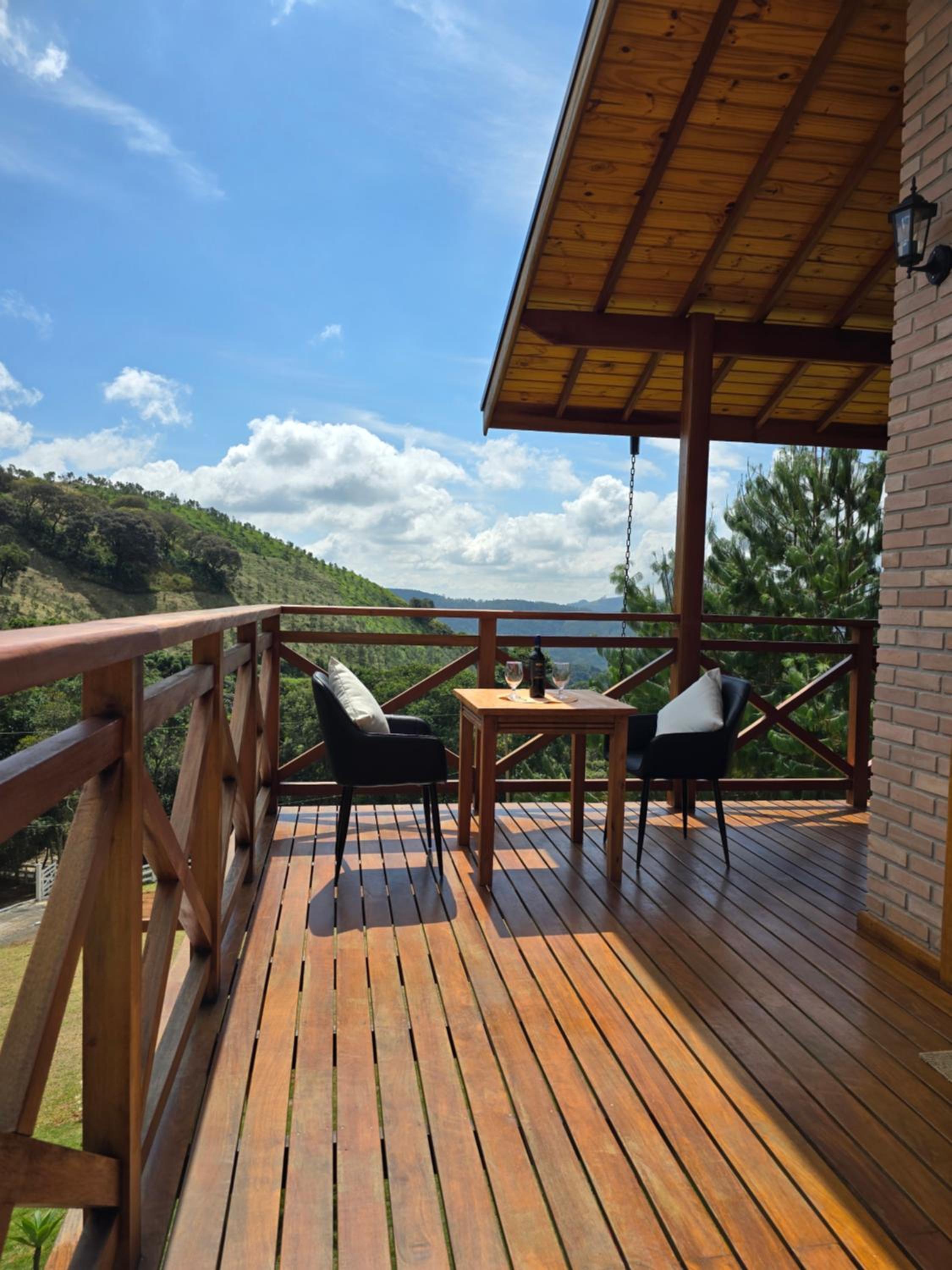 POUSADA QUINTAL DAS OLIVEIRAS