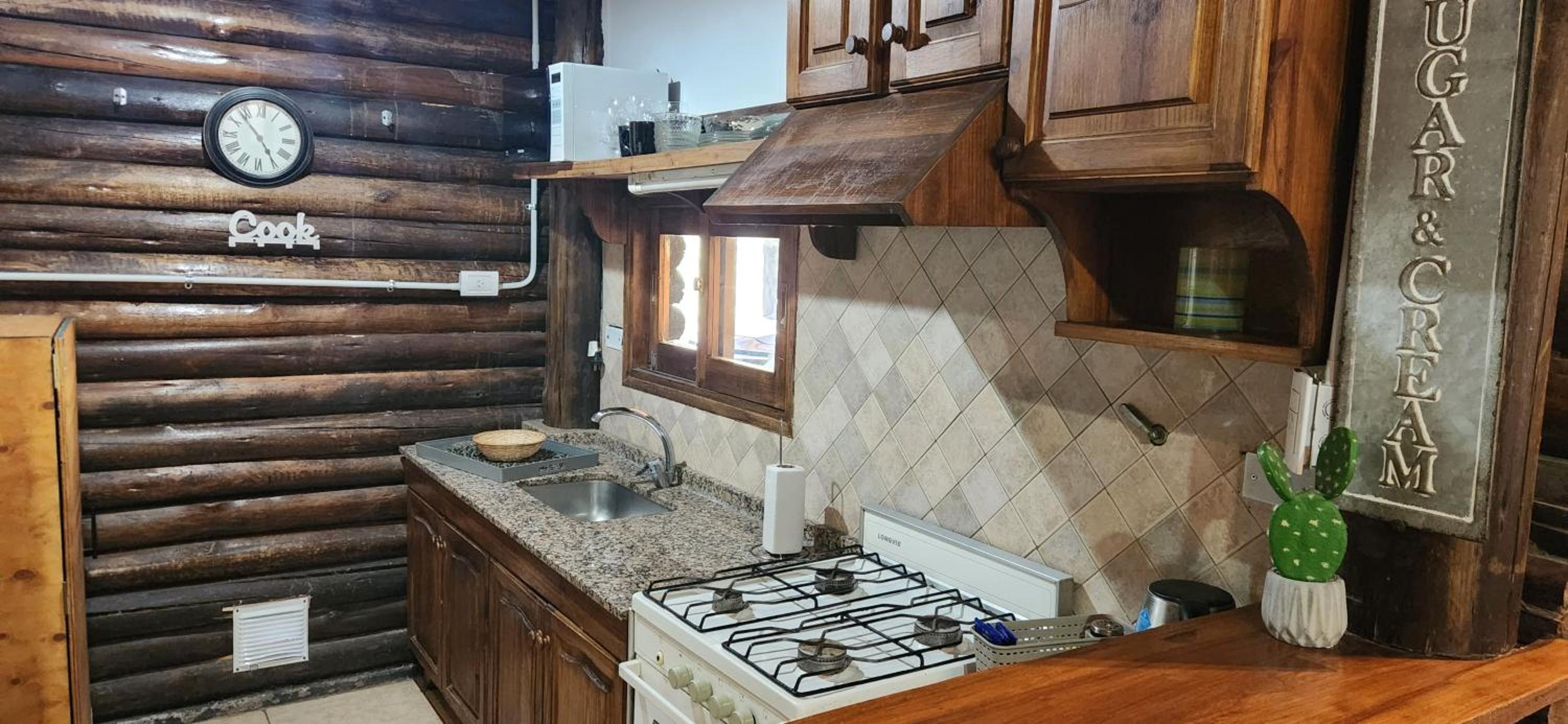 Cabin in Protrerillos near Mendoza River