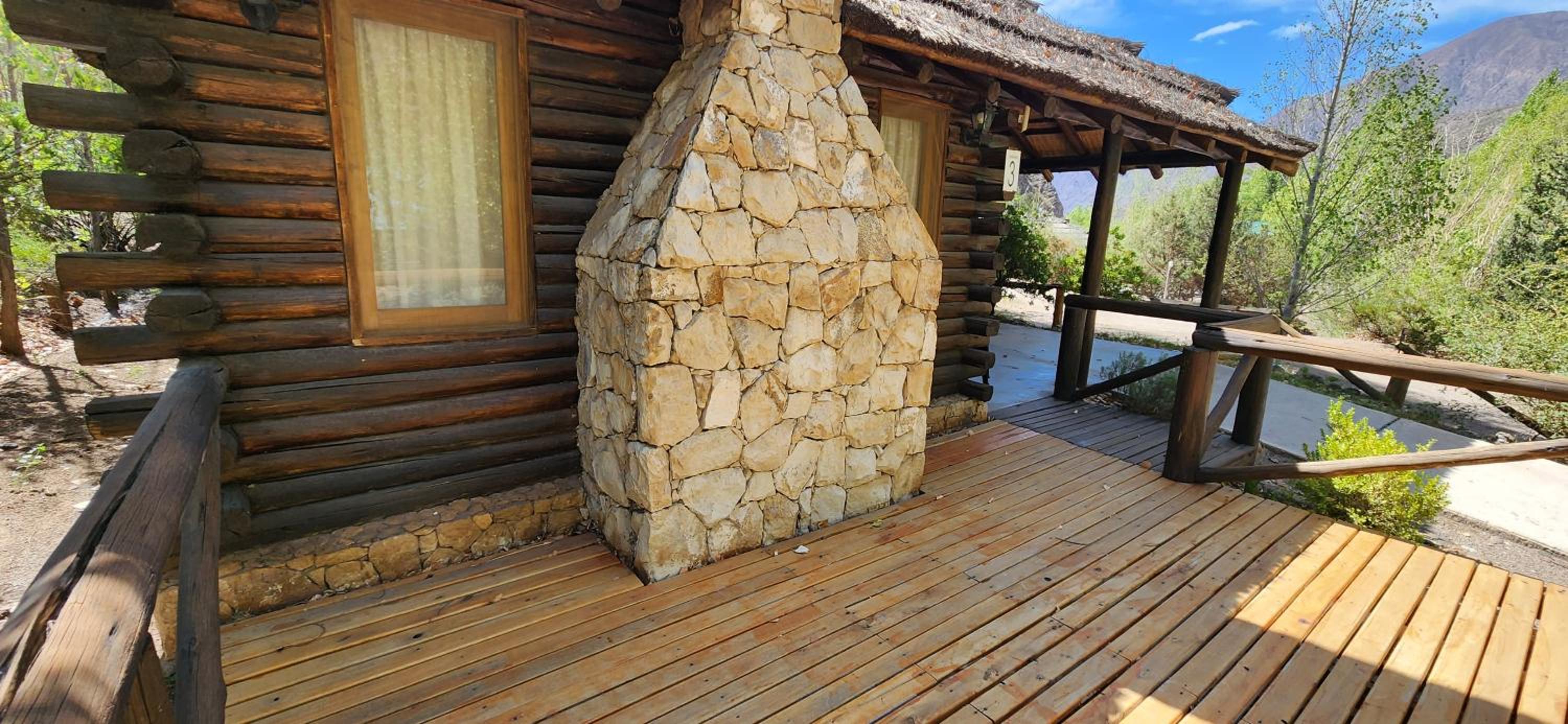 Cabin in Protrerillos near Mendoza River