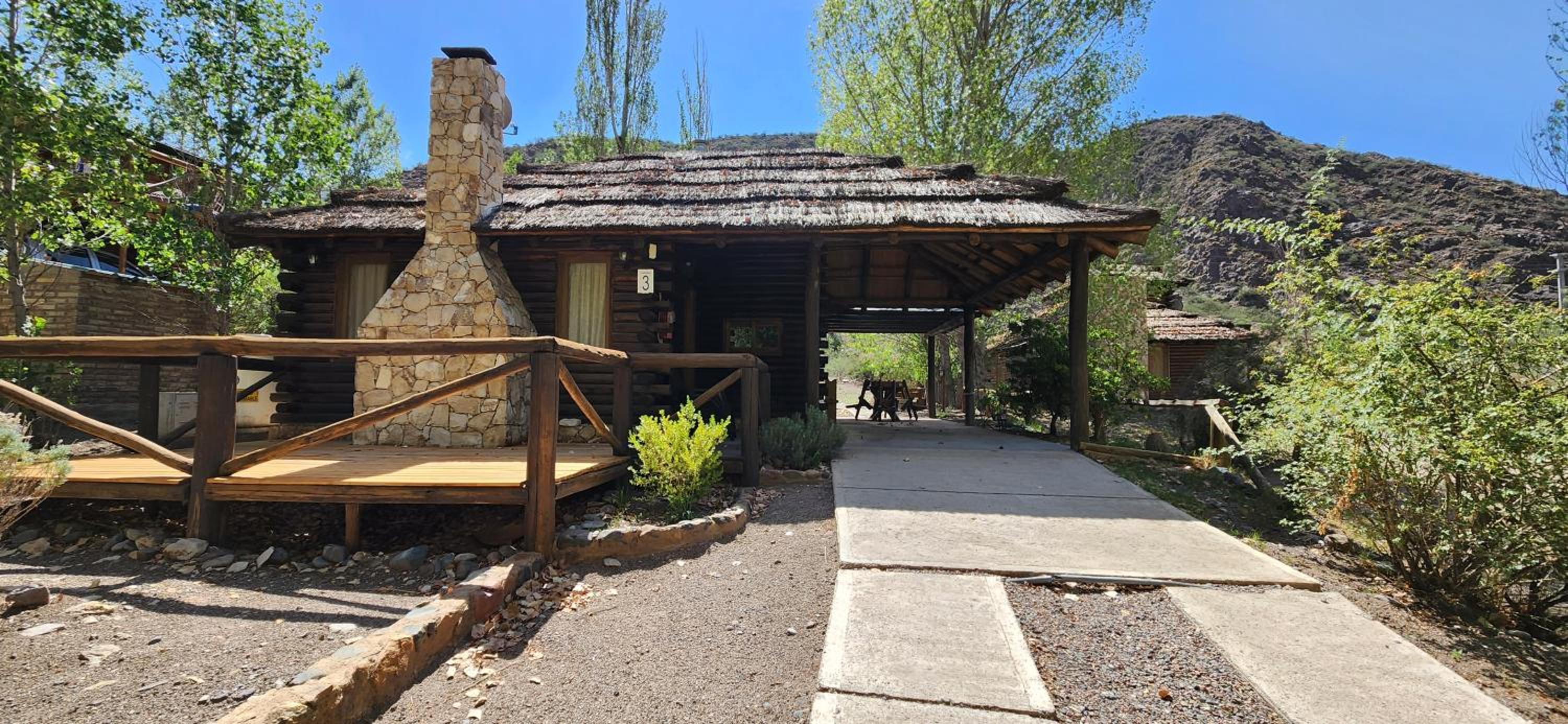 Cabin in Protrerillos near Mendoza River