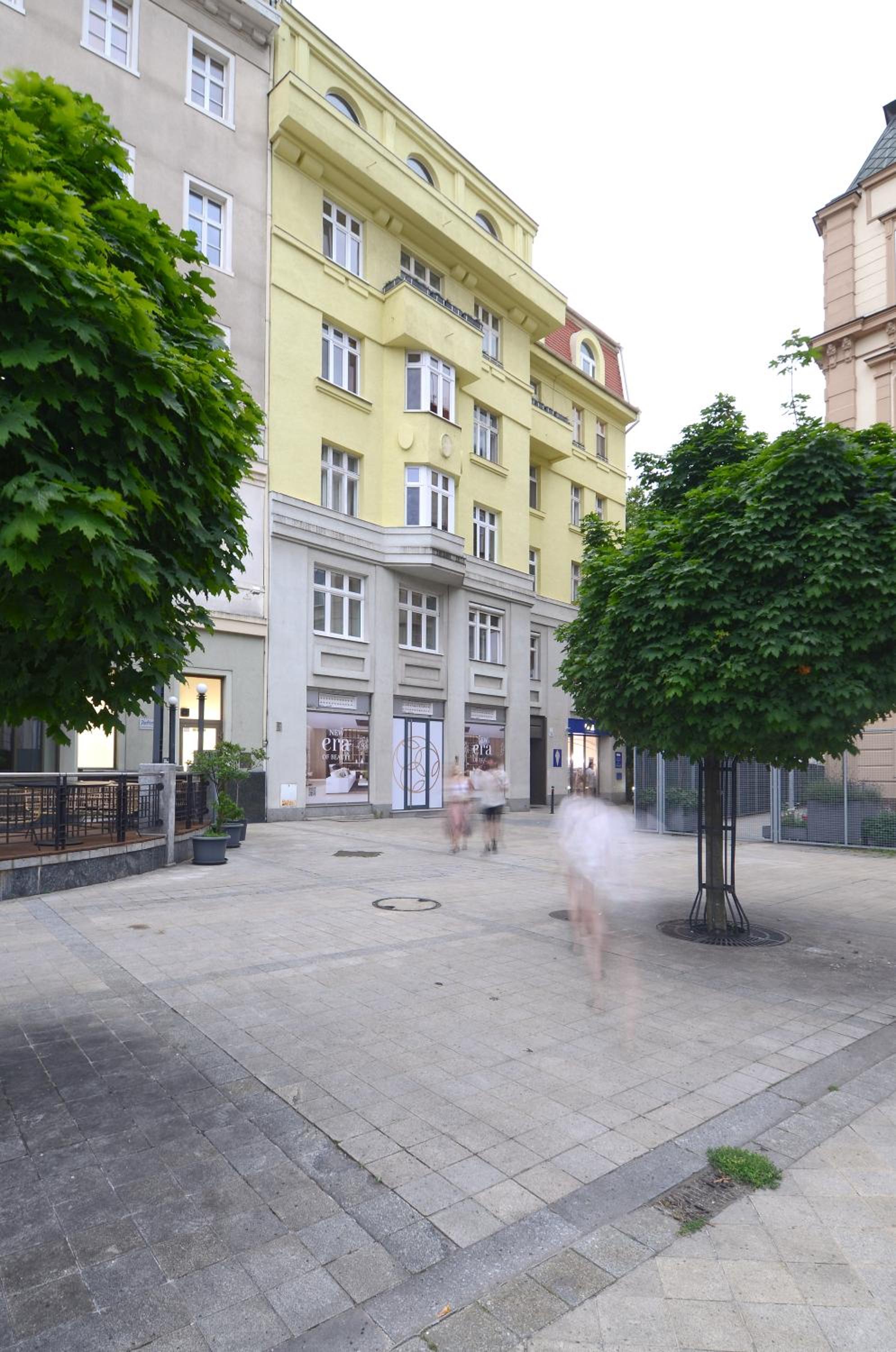 Extraordinary quiet apartment in the very centre view 4