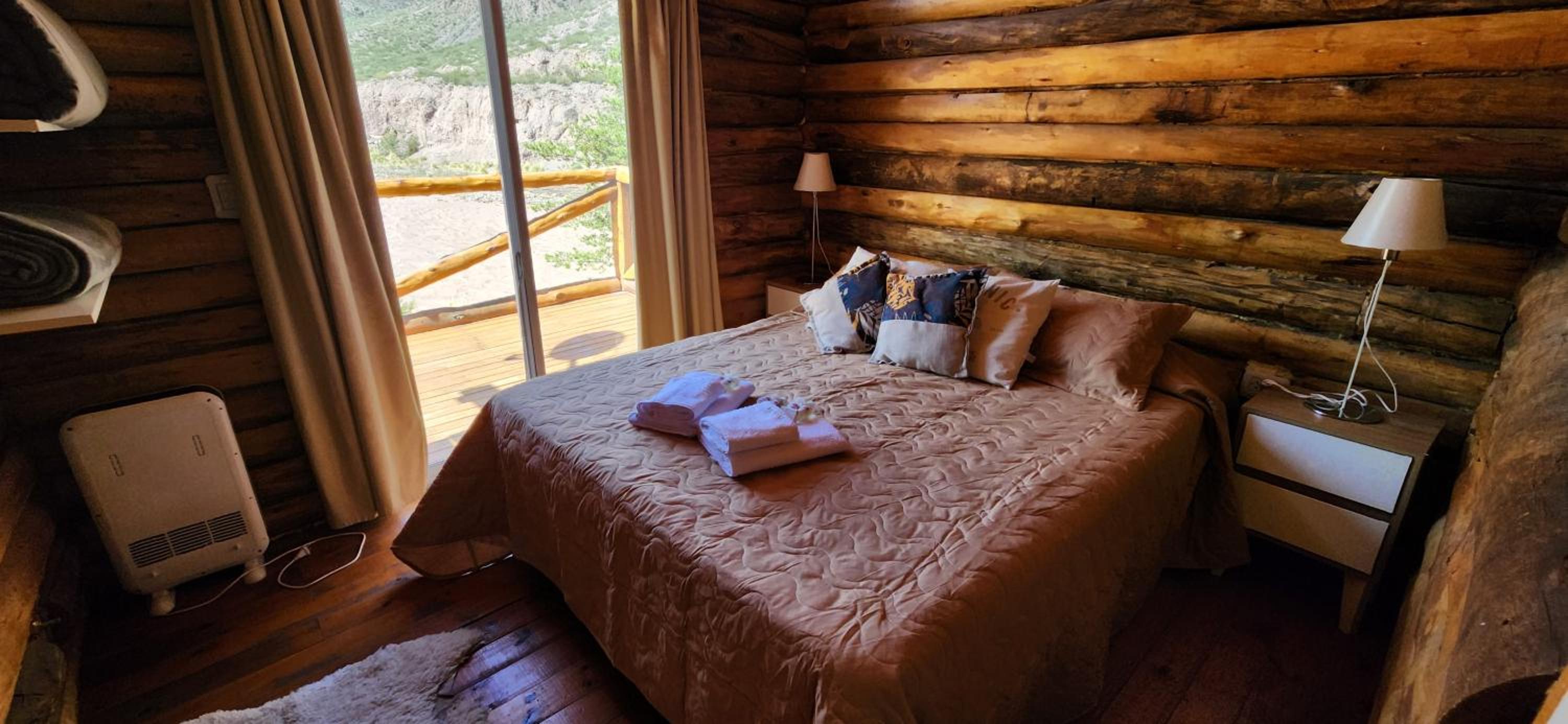 Cabin by the Mendoza River