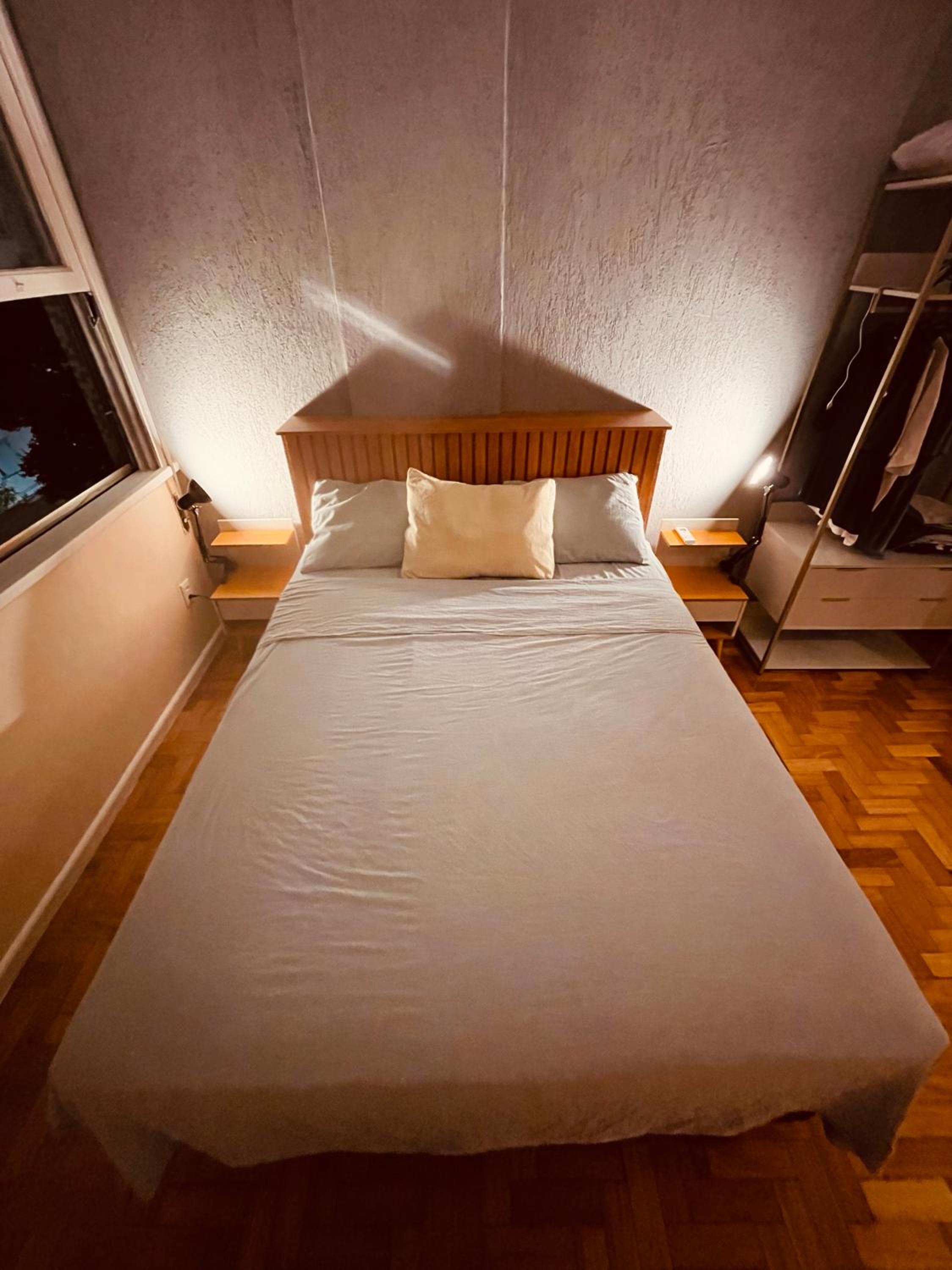 Quadra praia! Loft industrial requintado NOVO para 4 pessoas vizinho COPACABANA PALACE!