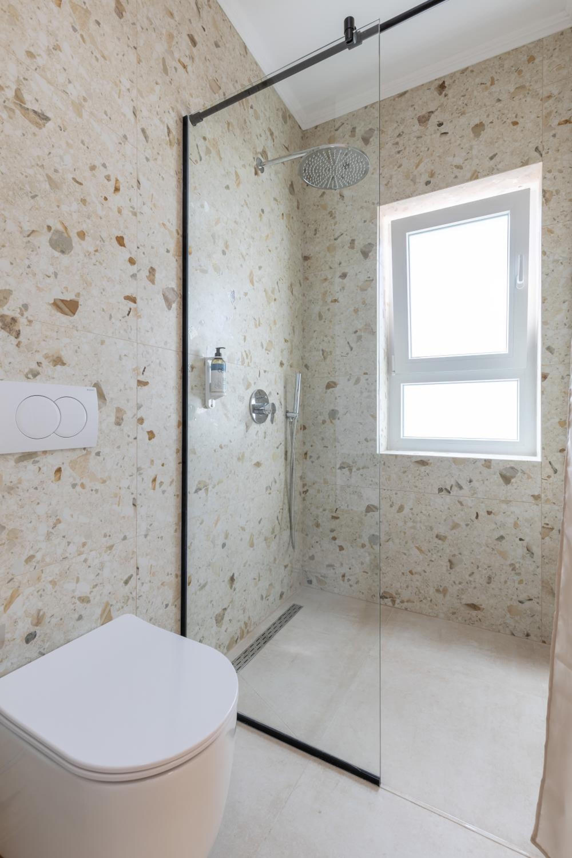 The view - Mimosa, Luxury, Central, Free Parking
