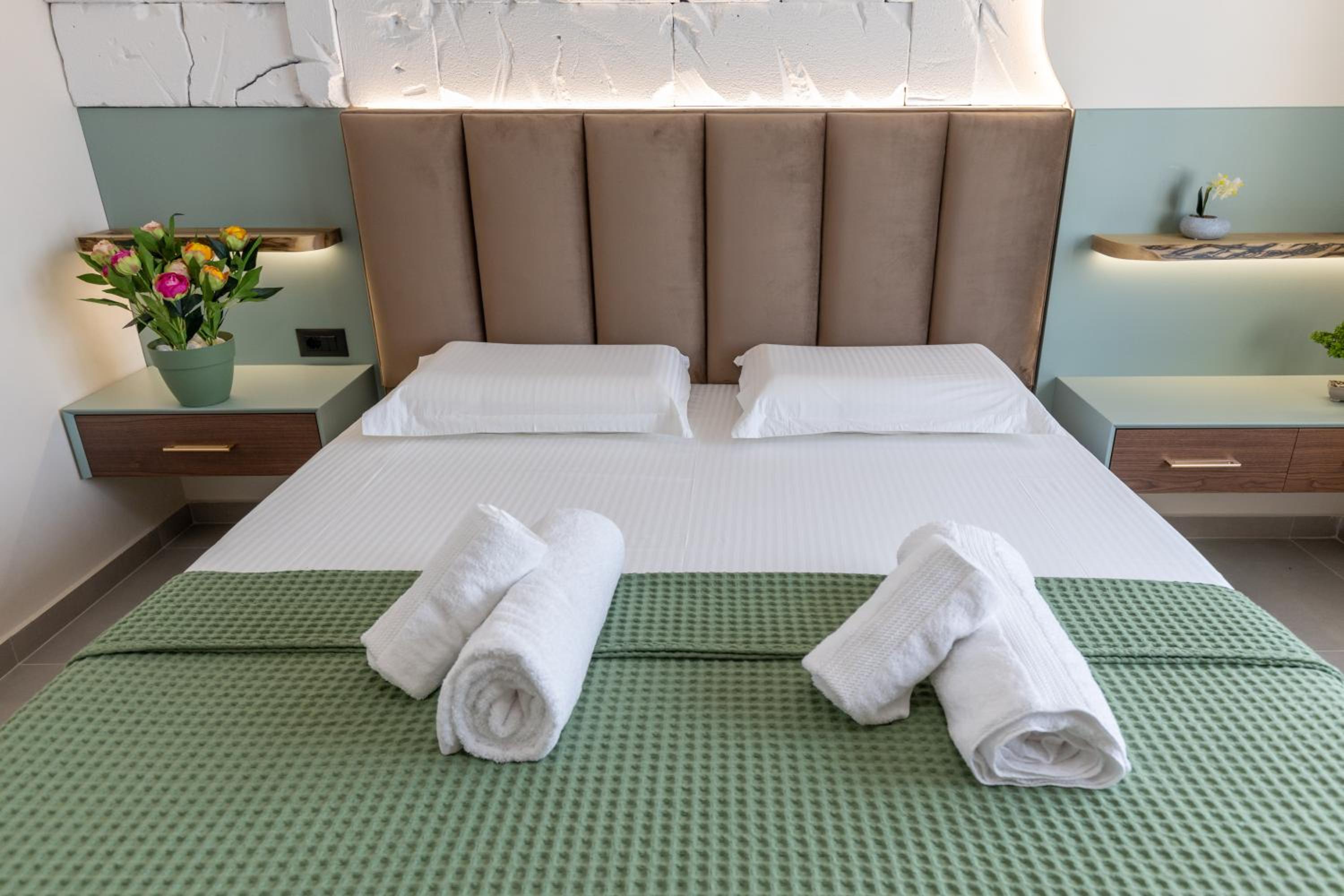 The view - Mimosa, Luxury, Central, Free Parking