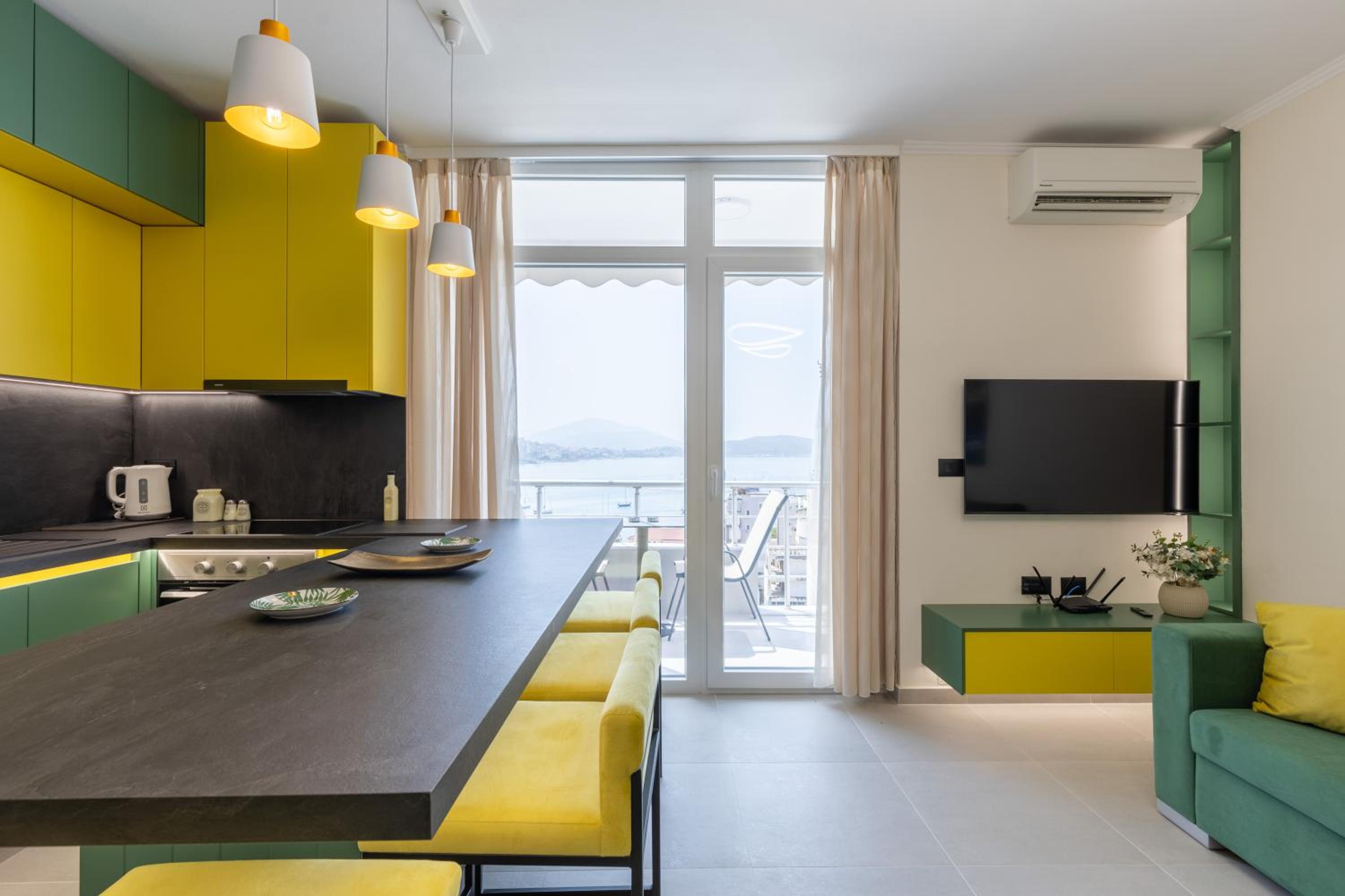 The view - Mimosa, Luxury, Central, Free Parking