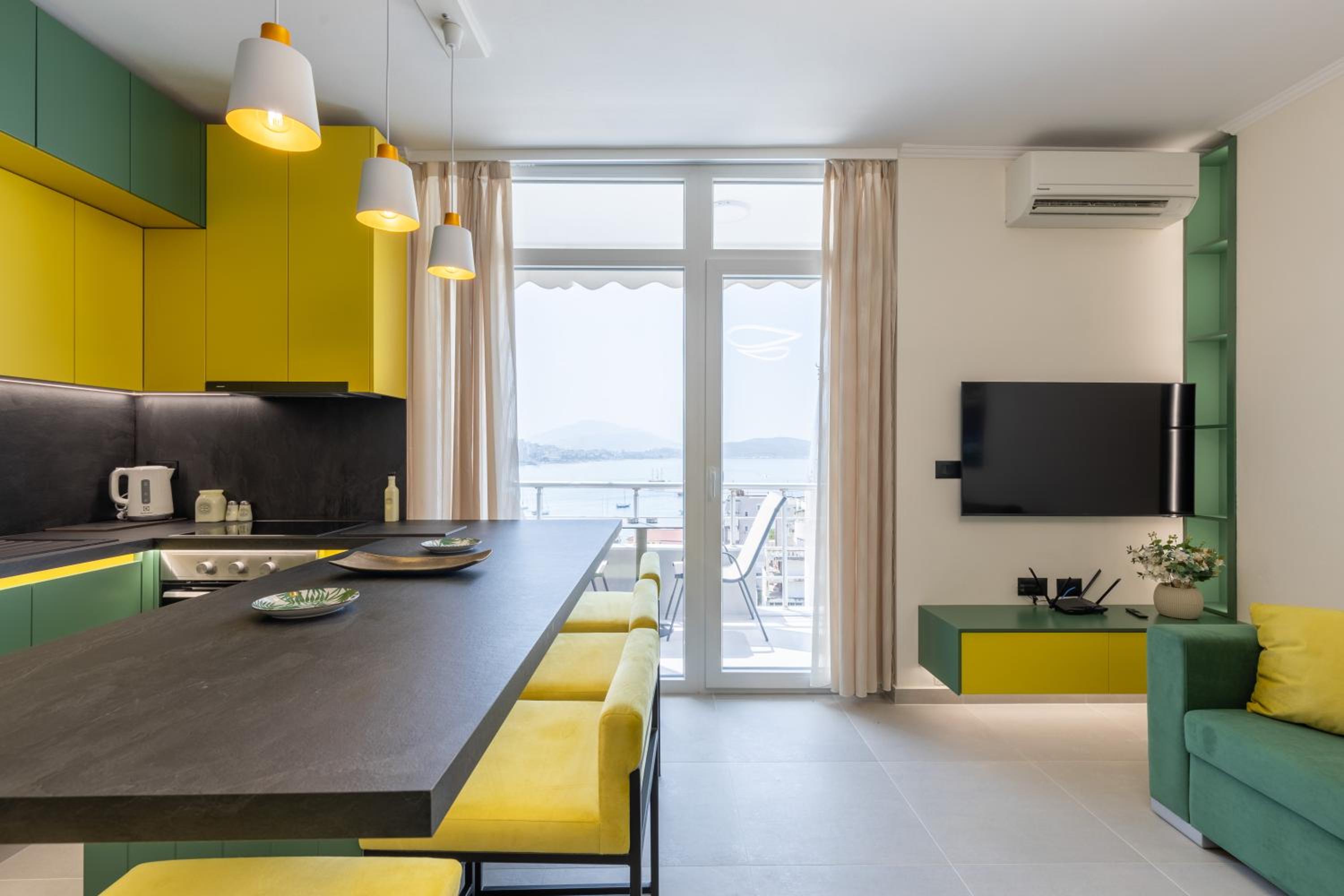 The view - Mimosa, Luxury, Central, Free Parking