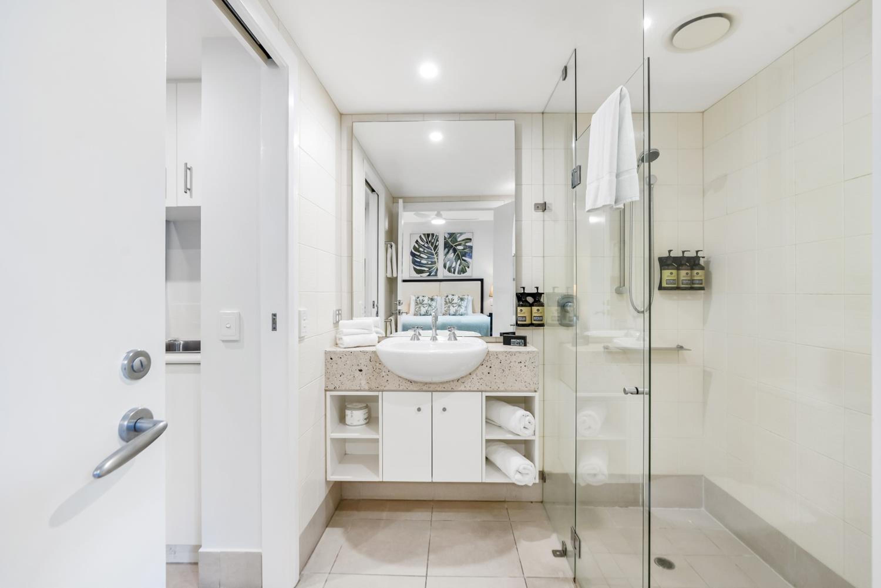 Elysium Private Accommodation at Beach Club & Spa