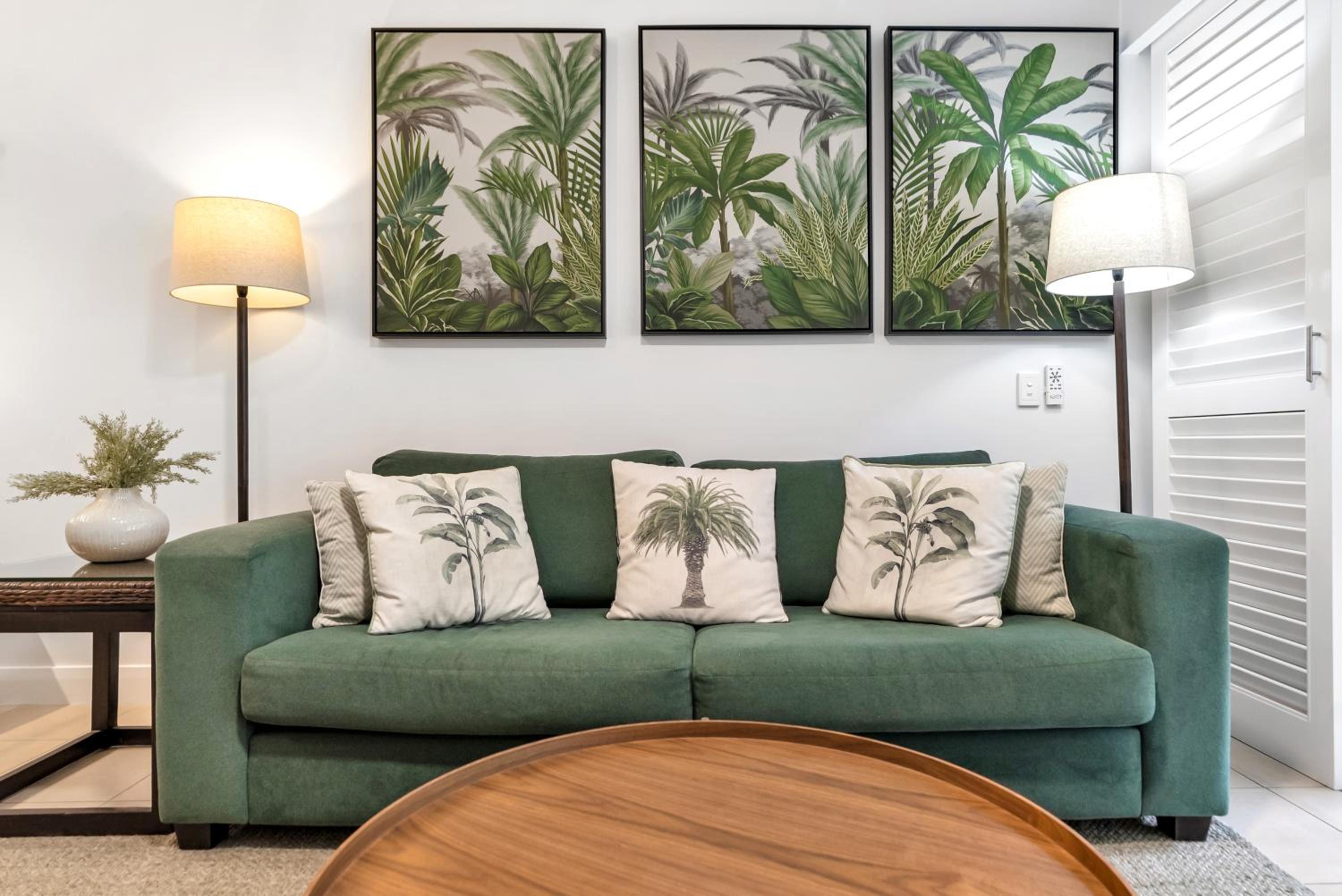 Elysium Private Accommodation at Beach Club & Spa