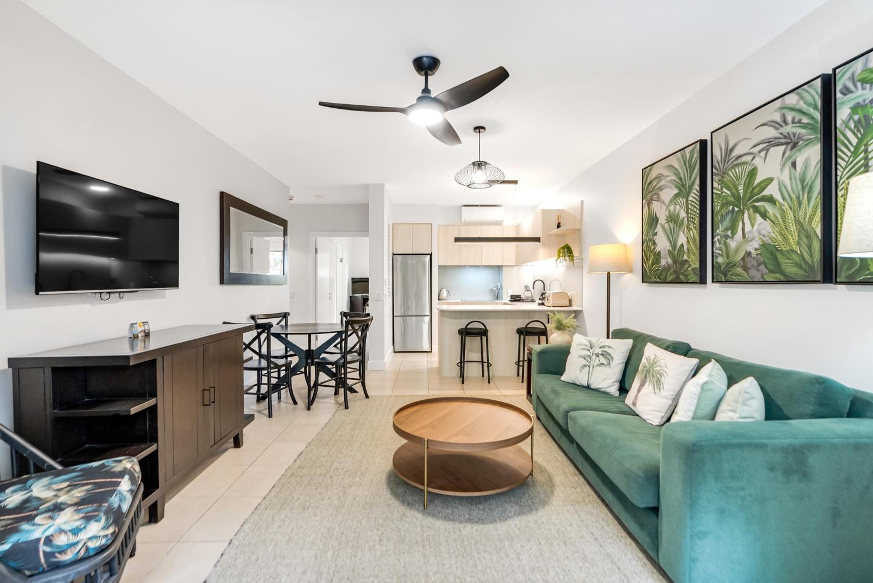 Elysium Private Accommodation at Beach Club & Spa