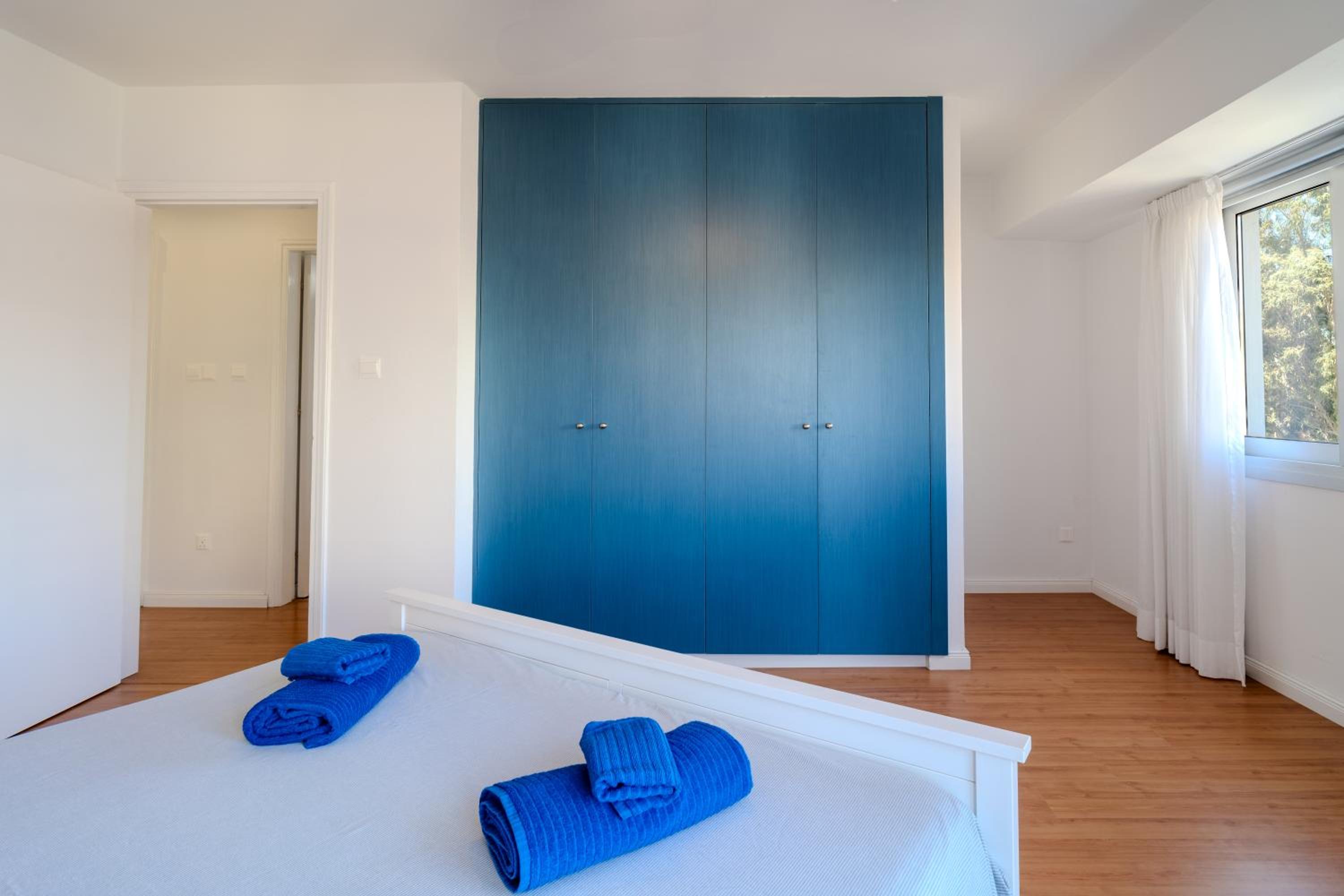 Finikoudes 3 Bedroom Seaview Flat
