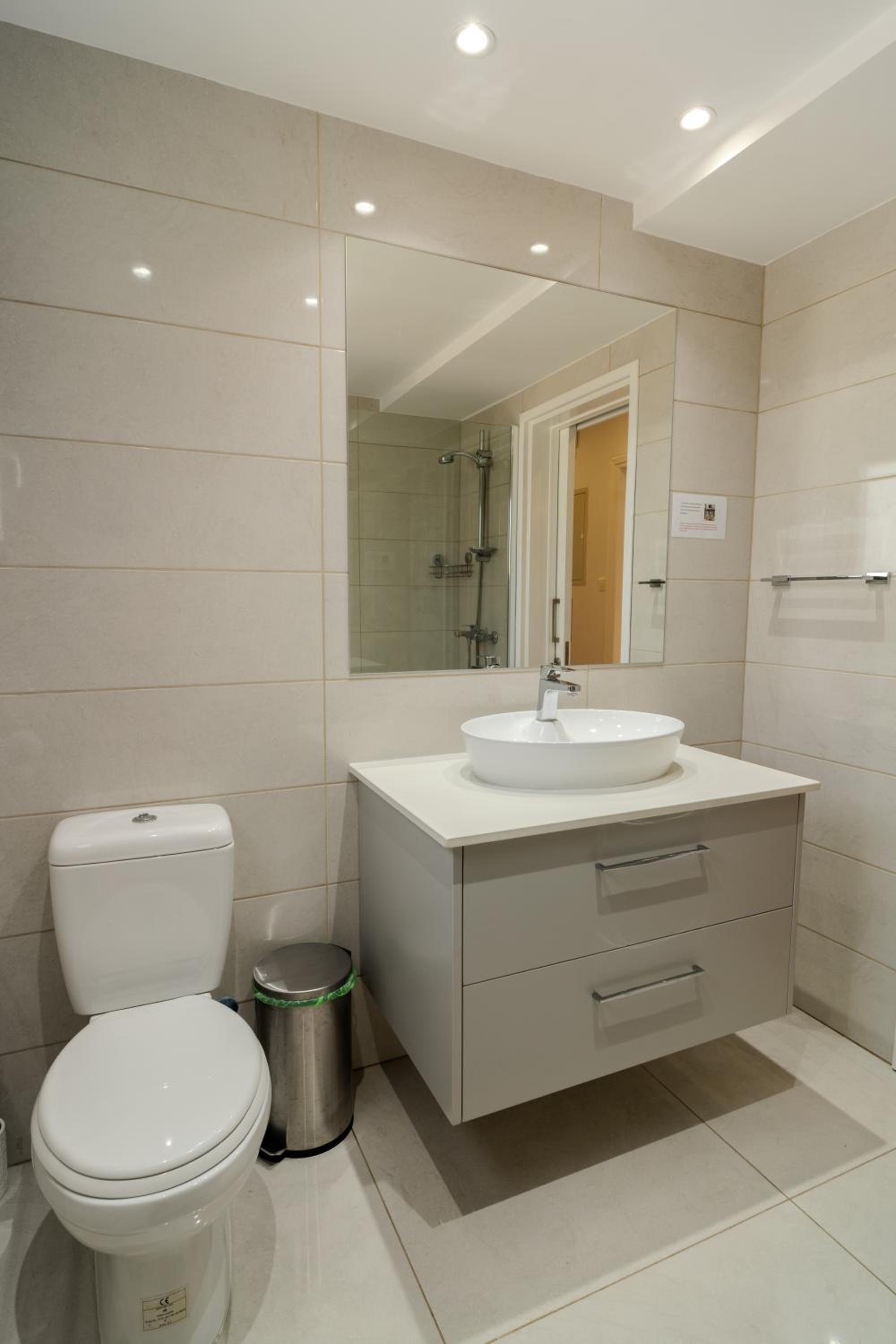 Finikoudes 3 Bedroom Seaview Flat