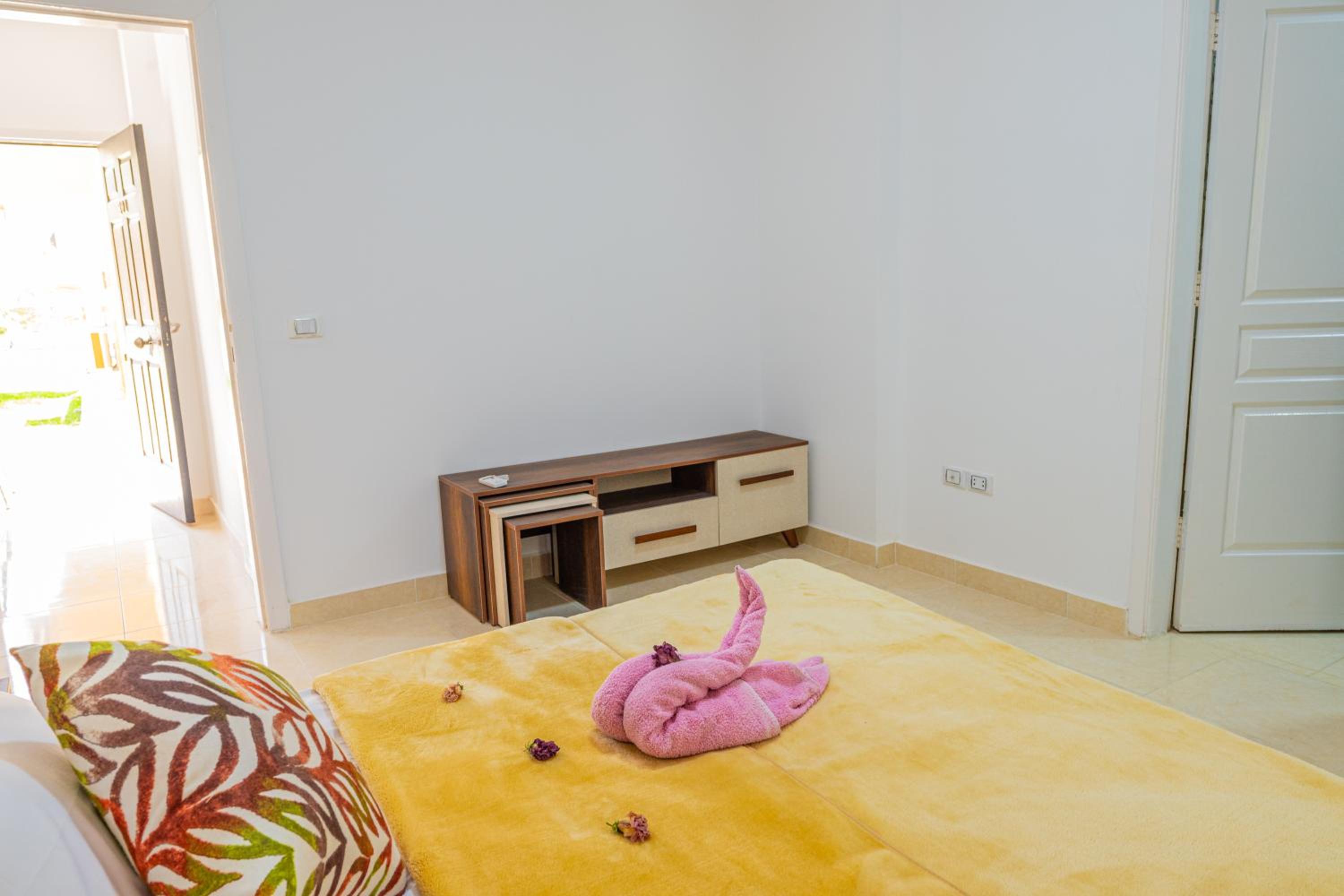 GoEgypt Sunny apartment